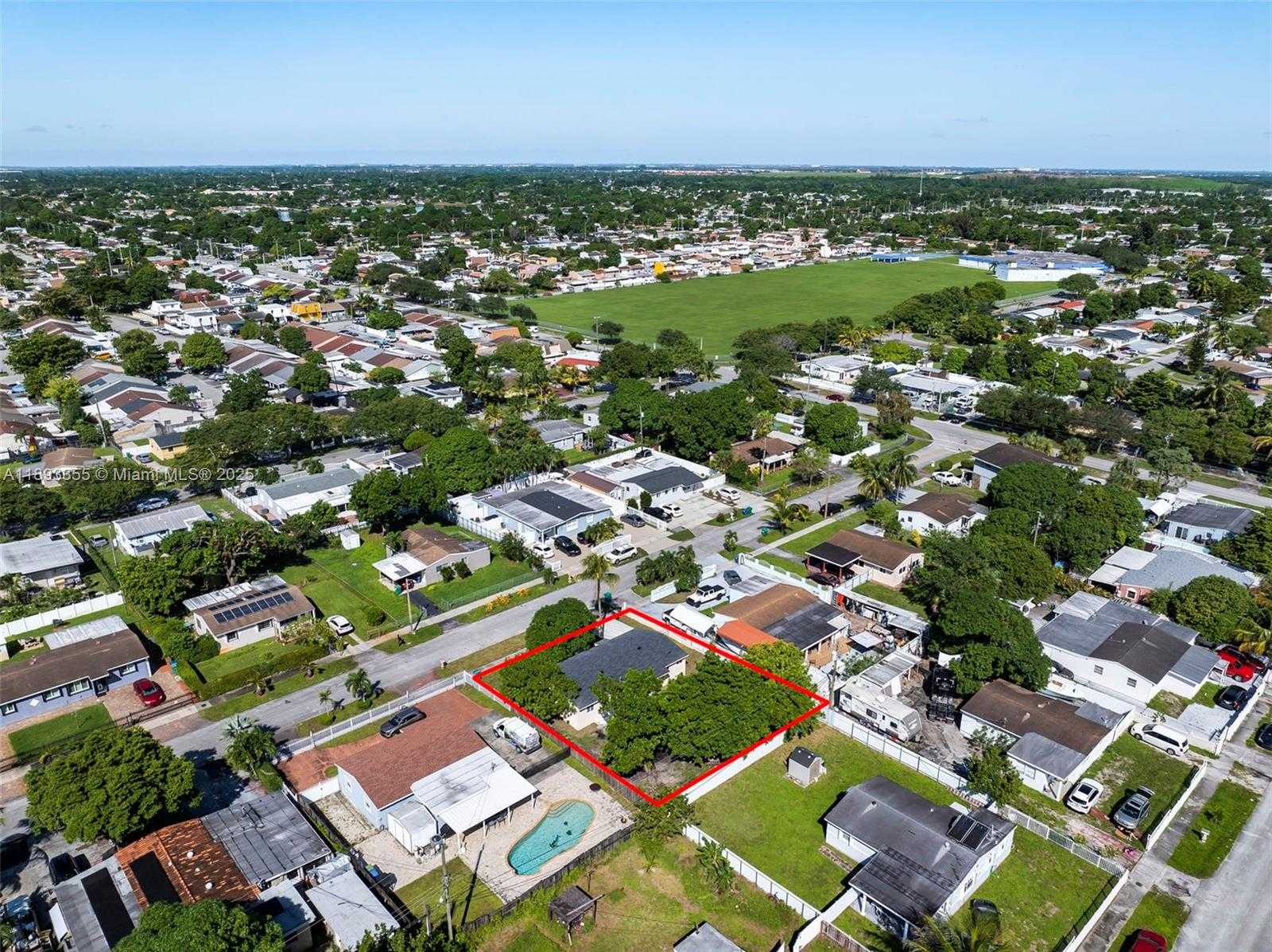 Small Image of 18931 NORTH WEST 44TH AVE, Miami Gardens Number 29