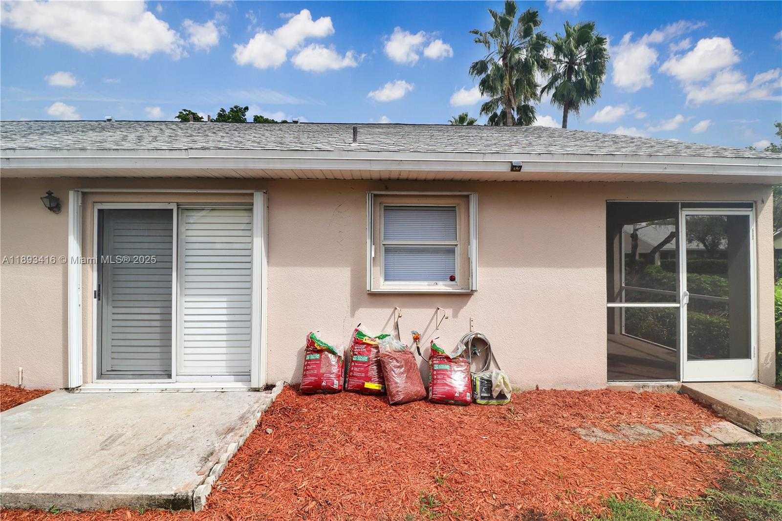 Small Image of 480 SOUTH EAST 21ST LN, Homestead Number 19