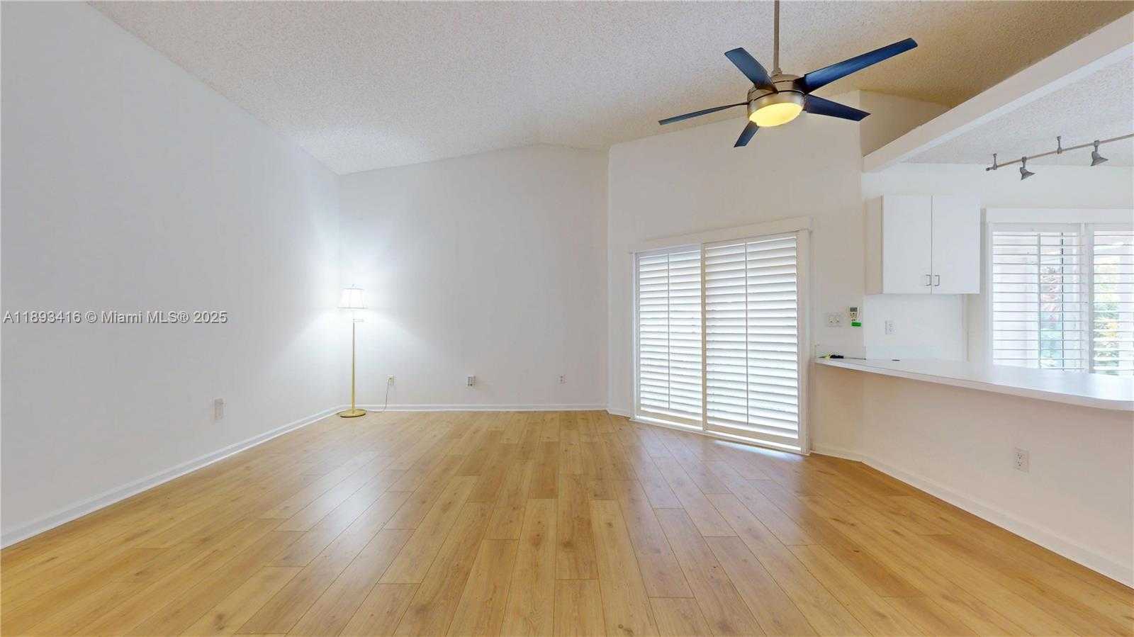 Small Image of 480 SOUTH EAST 21ST LN, Homestead Number 5