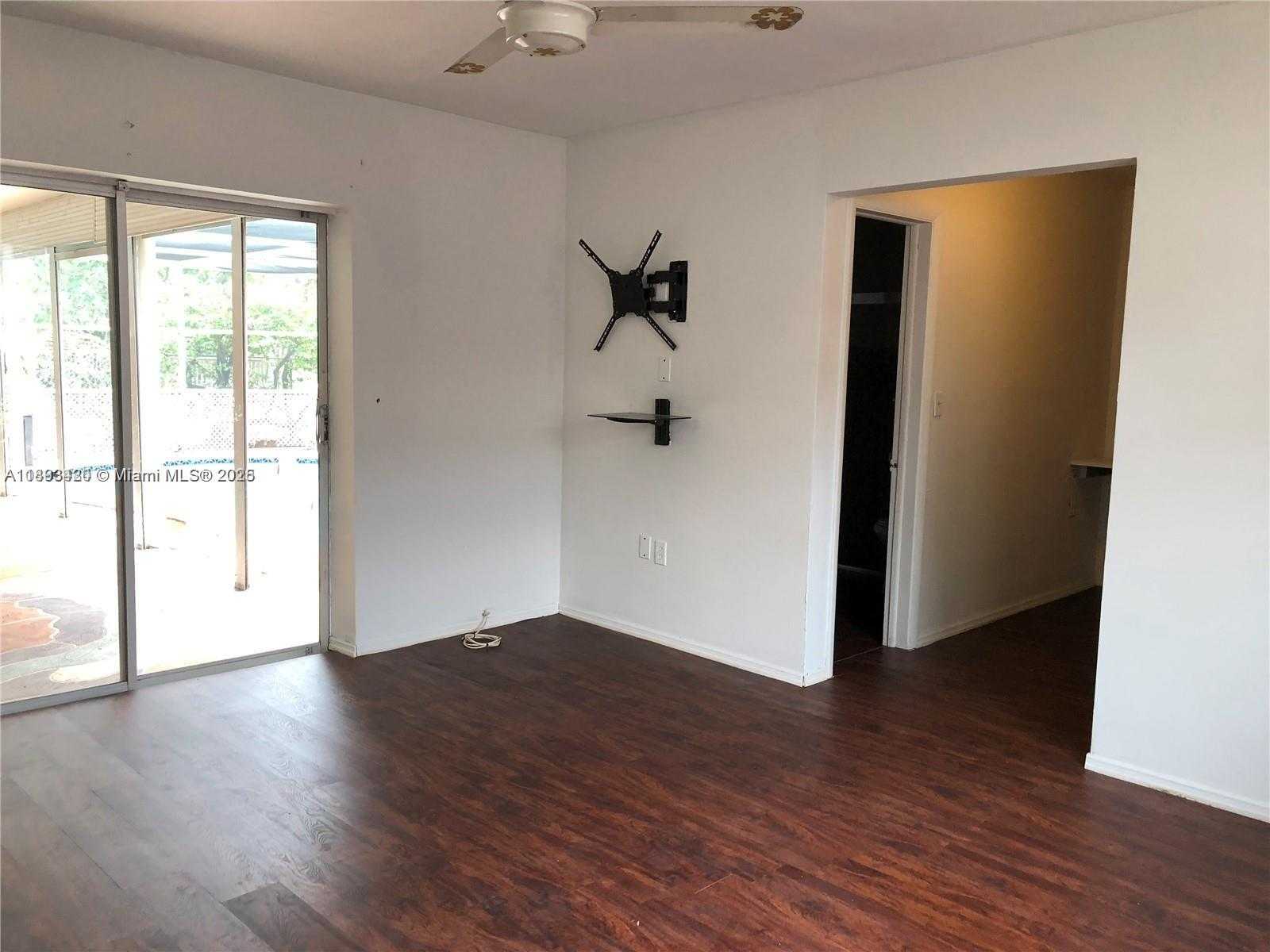 Small Image of 3309 ACAPULCO DR, Miramar Number 15