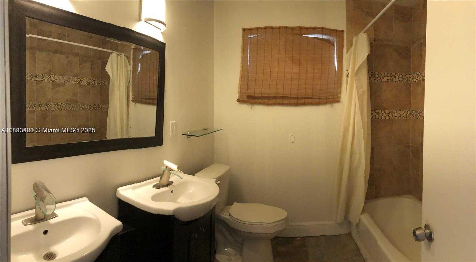 Small Image of 3309 ACAPULCO DR, Miramar Number 17