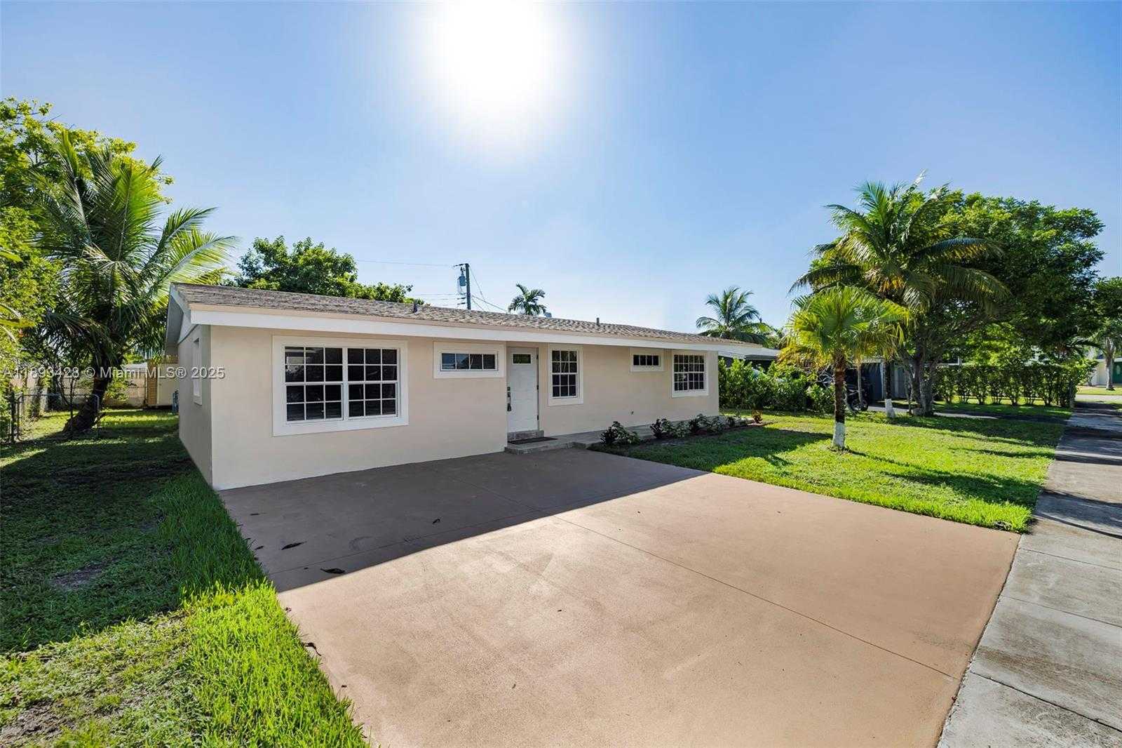 Small Image of 19611 NORTH WEST 4TH AVE, Miami Gardens Number 22