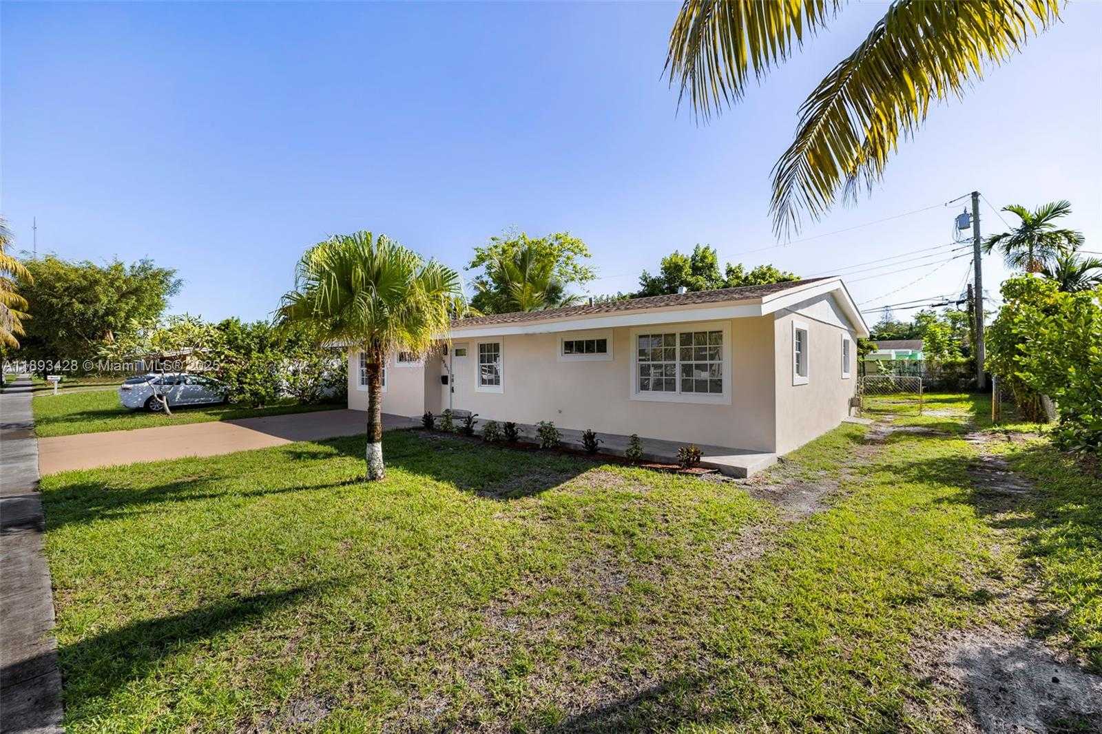 Small Image of 19611 NORTH WEST 4TH AVE, Miami Gardens Number 23