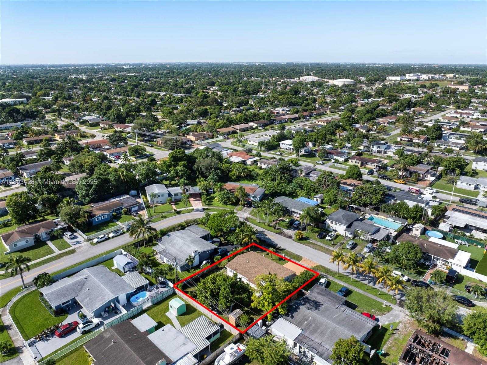 Small Image of 19611 NORTH WEST 4TH AVE, Miami Gardens Number 32