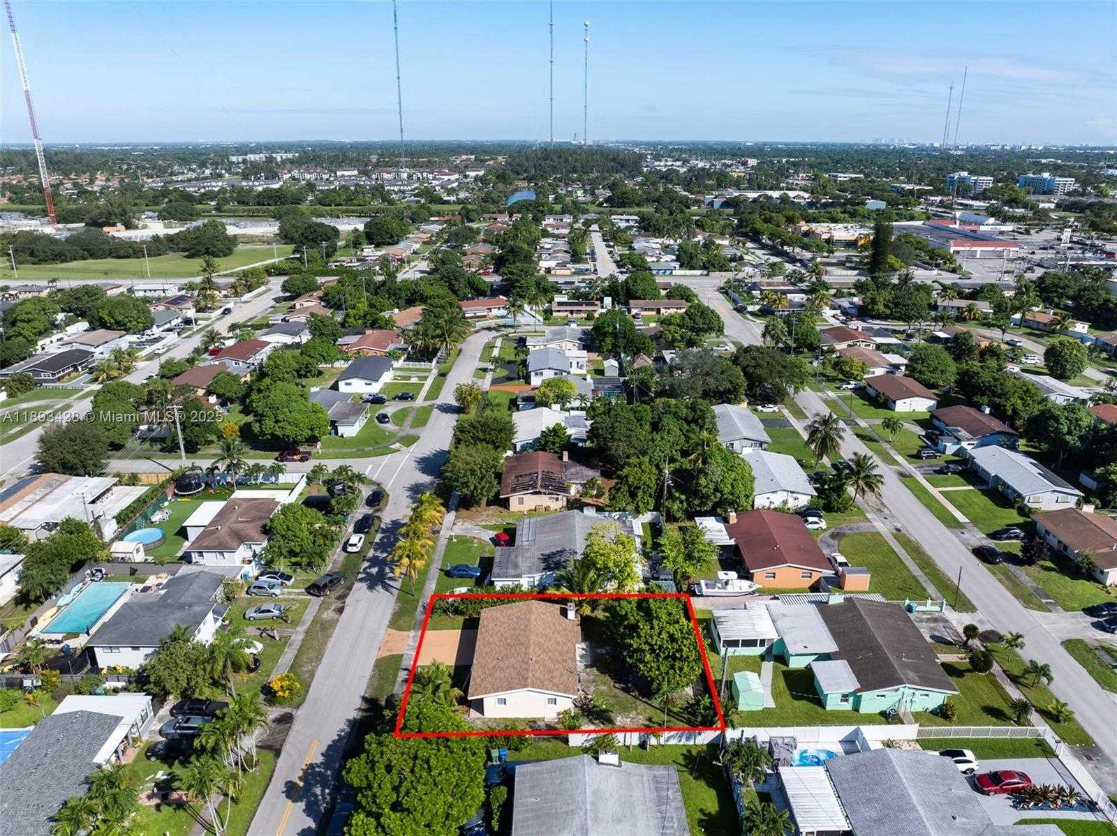 Small Image of 19611 NORTH WEST 4TH AVE, Miami Gardens Number 35