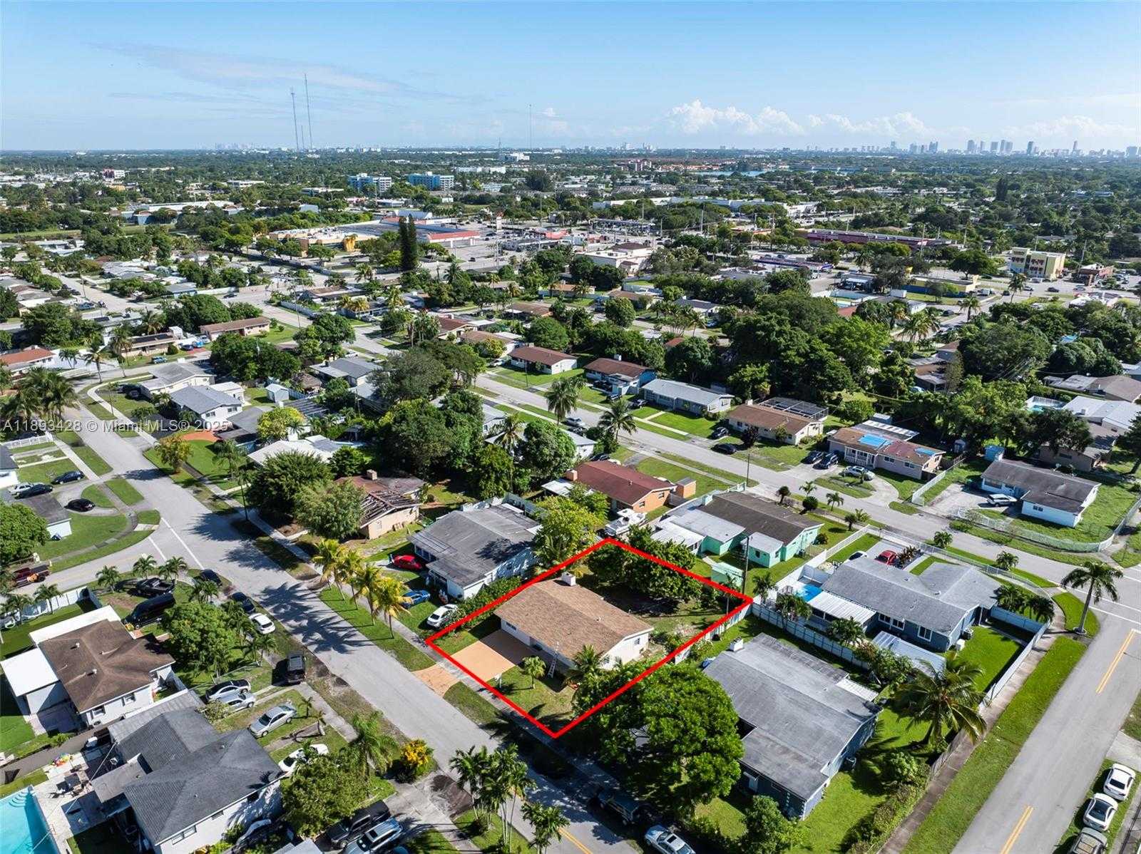 Small Image of 19611 NORTH WEST 4TH AVE, Miami Gardens Number 36