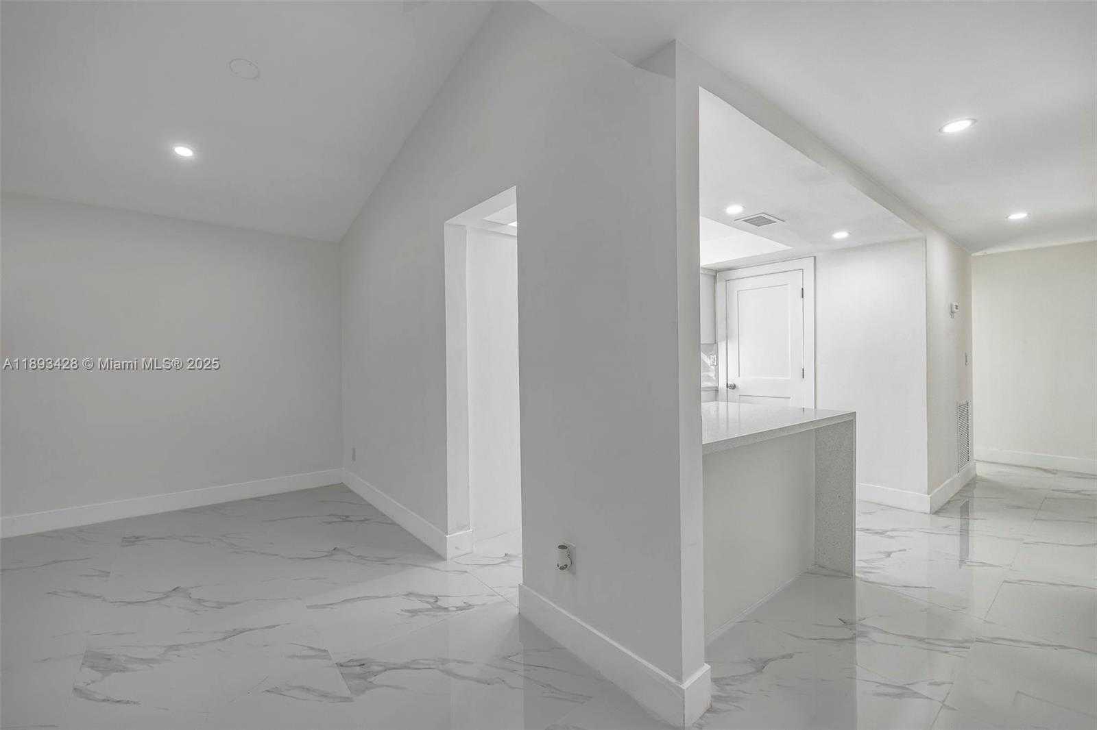 Small Image of 19611 NORTH WEST 4TH AVE, Miami Gardens Number 8