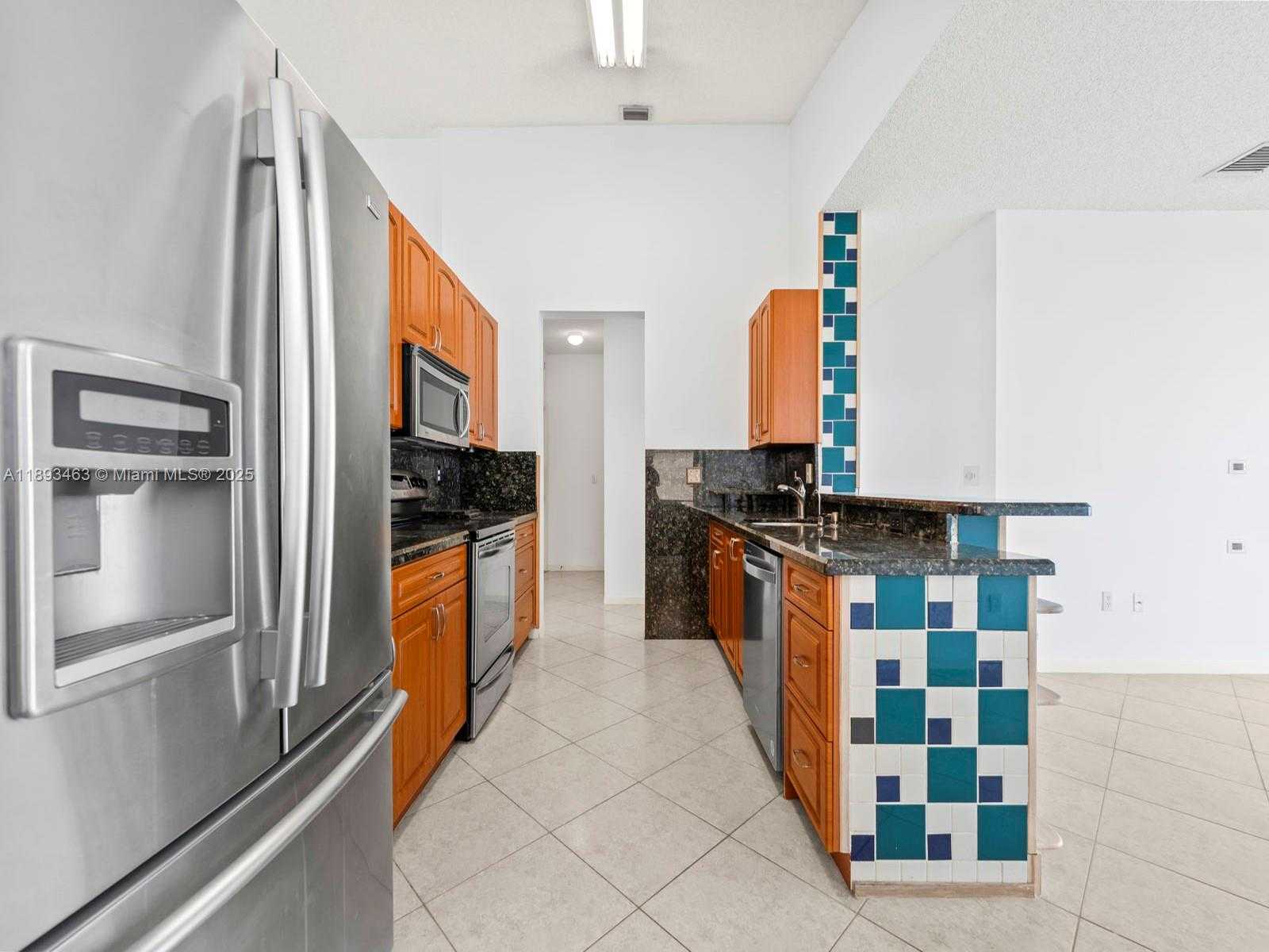 Small Image of 15181 NORTH WEST 6TH CT, Pembroke Pines Number 14