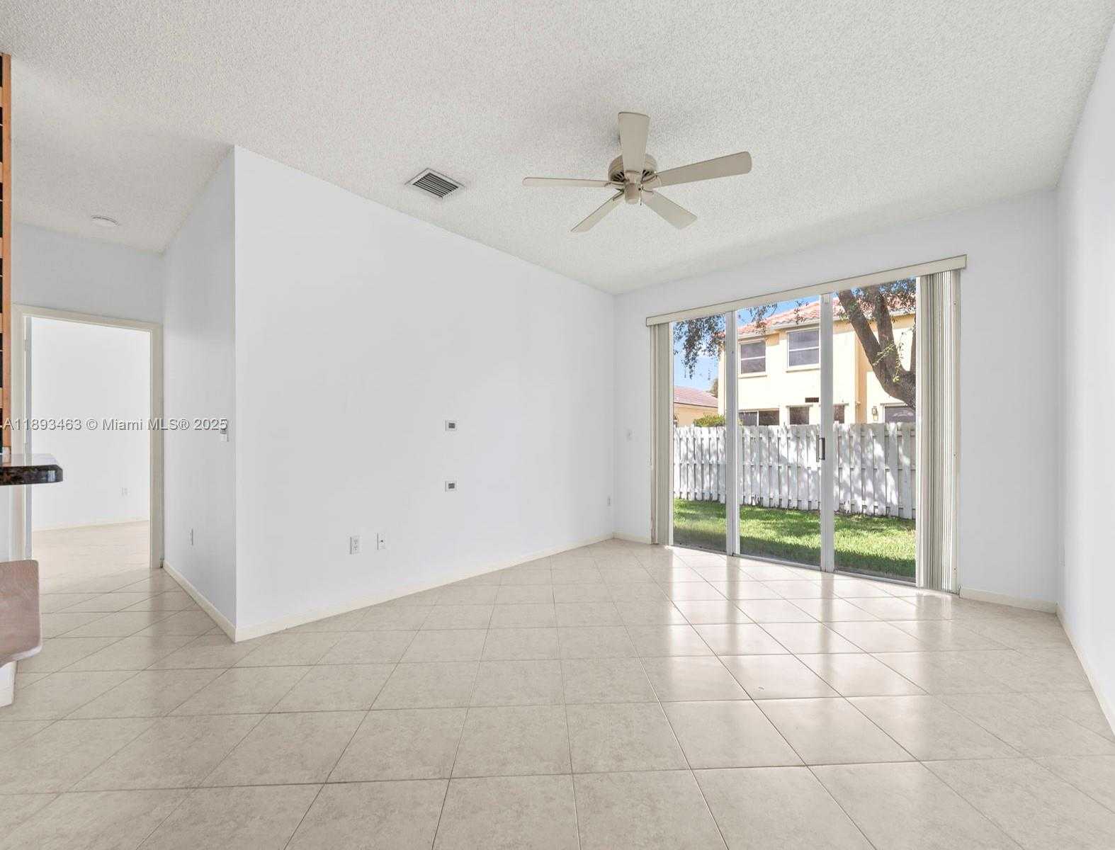 Small Image of 15181 NORTH WEST 6TH CT, Pembroke Pines Number 18