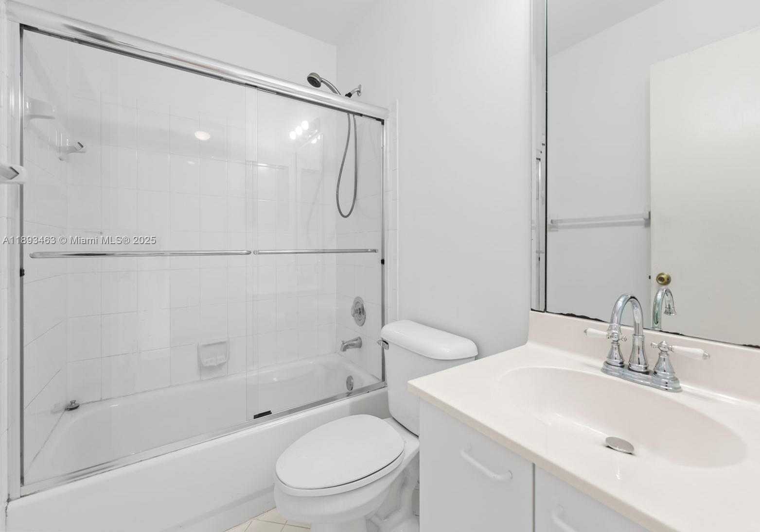 Small Image of 15181 NORTH WEST 6TH CT, Pembroke Pines Number 29