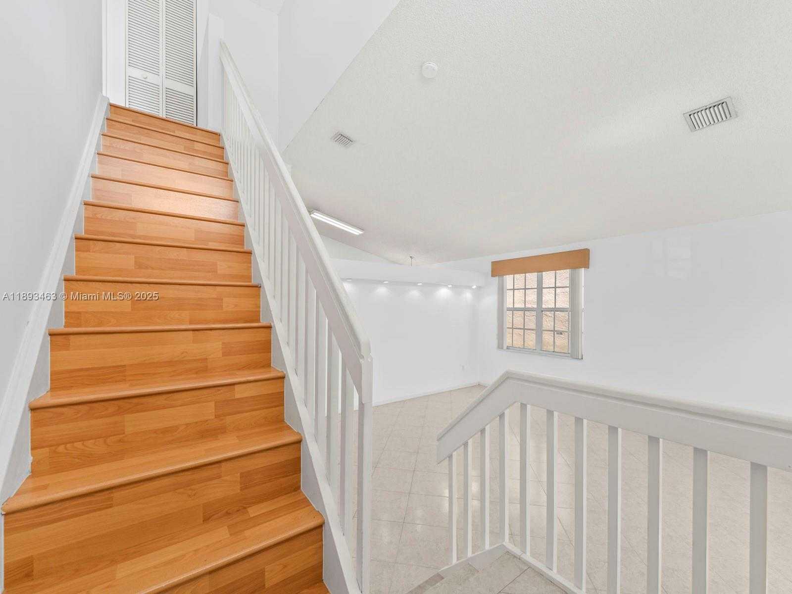 Small Image of 15181 NORTH WEST 6TH CT, Pembroke Pines Number 3