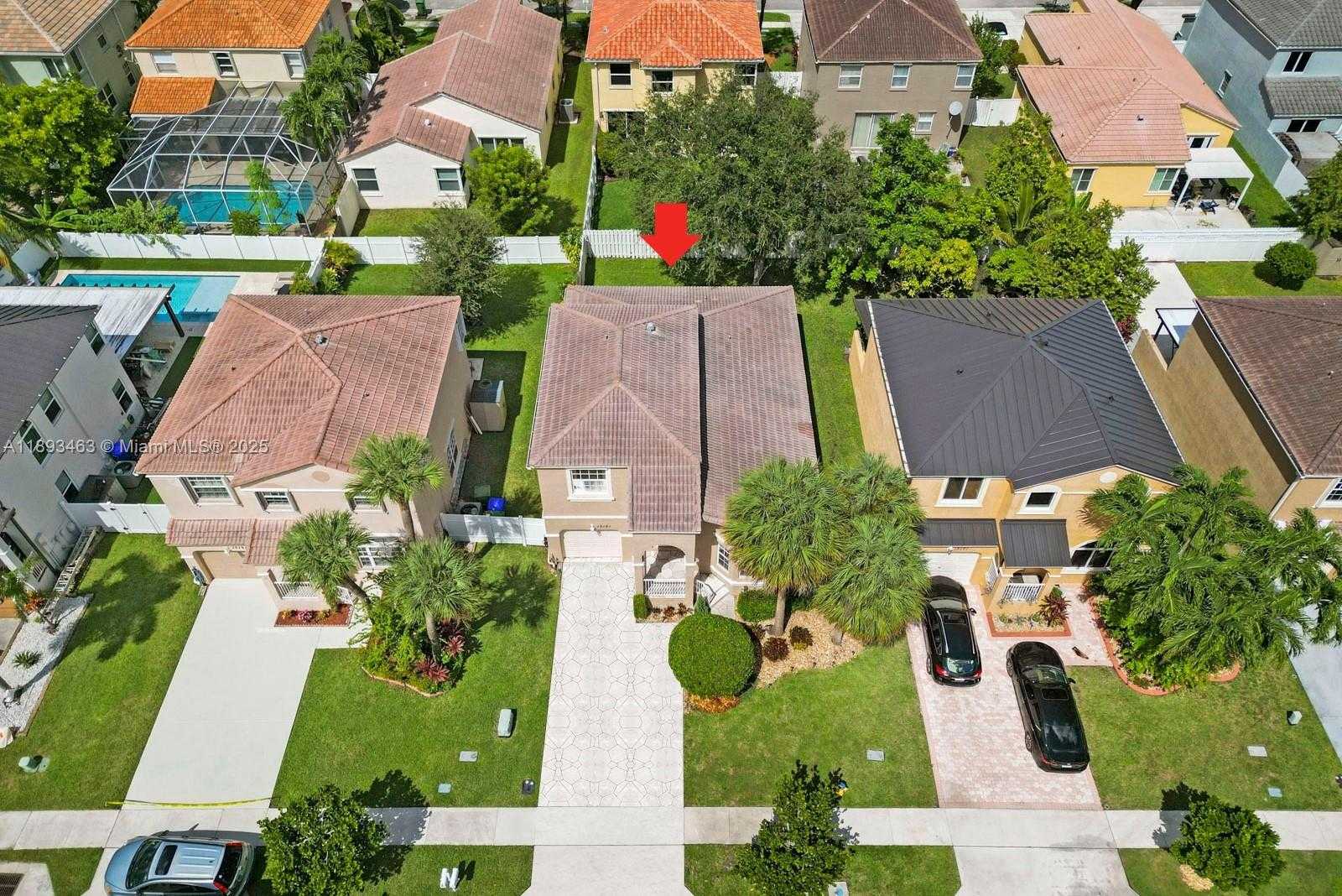 Small Image of 15181 NORTH WEST 6TH CT, Pembroke Pines Number 36