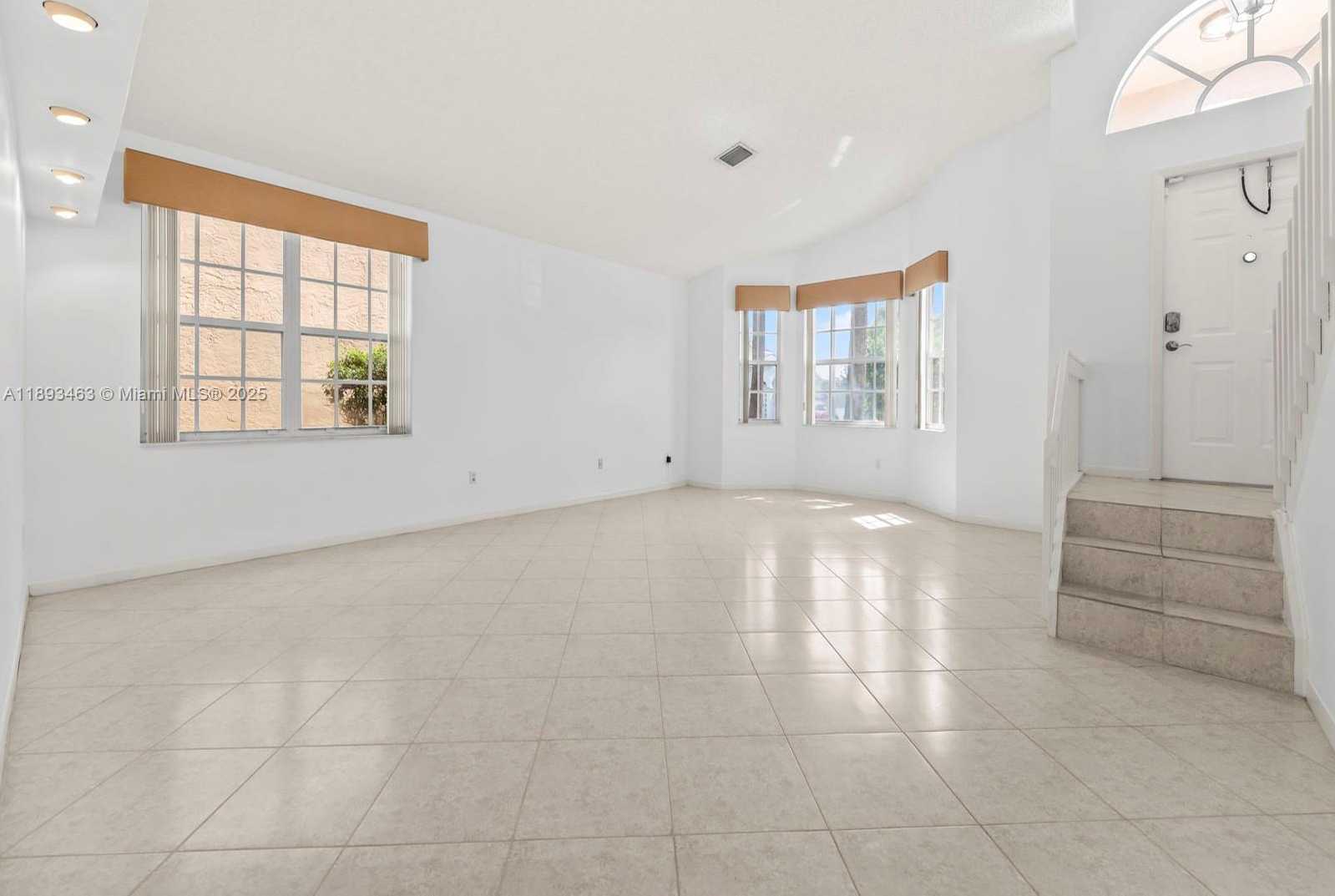 Small Image of 15181 NORTH WEST 6TH CT, Pembroke Pines Number 7