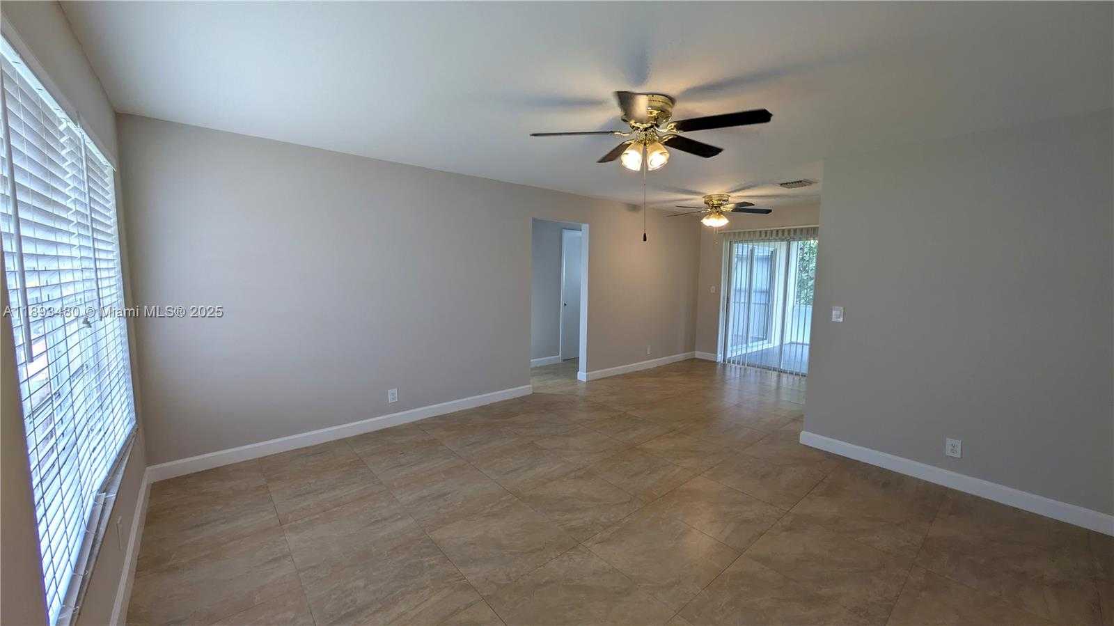 Small Image of 5709 NORTH WEST 64TH WAY, Tamarac Number 10