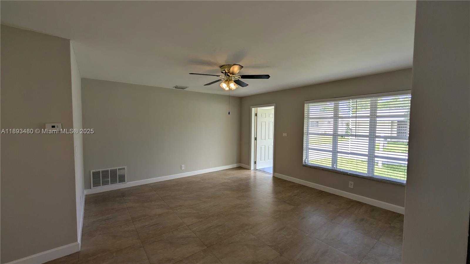 Small Image of 5709 NORTH WEST 64TH WAY, Tamarac Number 15