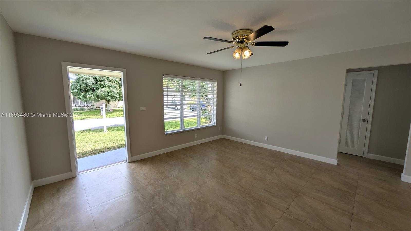Small Image of 5709 NORTH WEST 64TH WAY, Tamarac Number 17