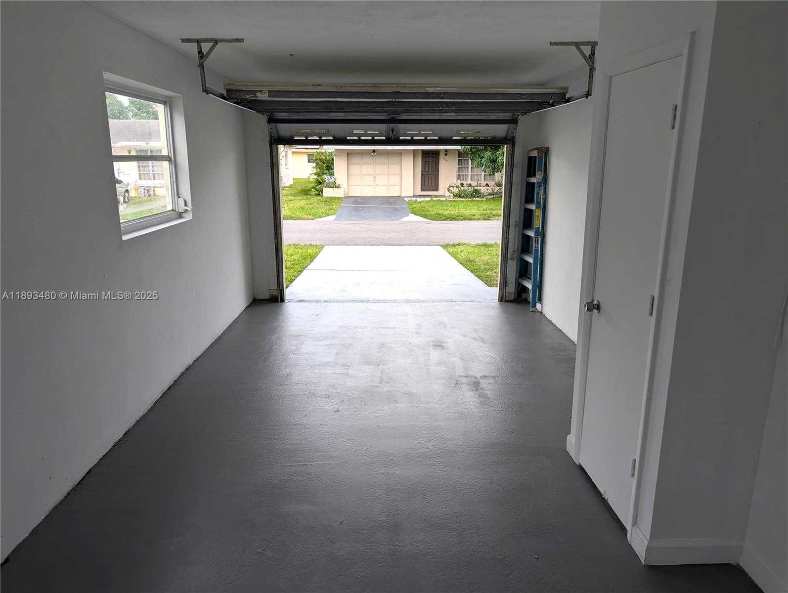 Small Image of 5709 NORTH WEST 64TH WAY, Tamarac Number 51