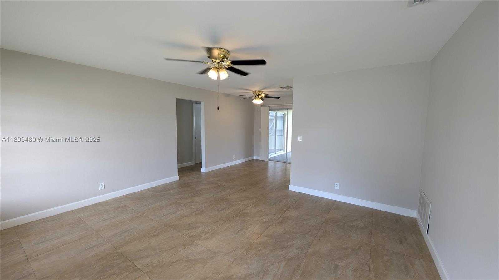 Small Image of 5709 NORTH WEST 64TH WAY, Tamarac Number 9
