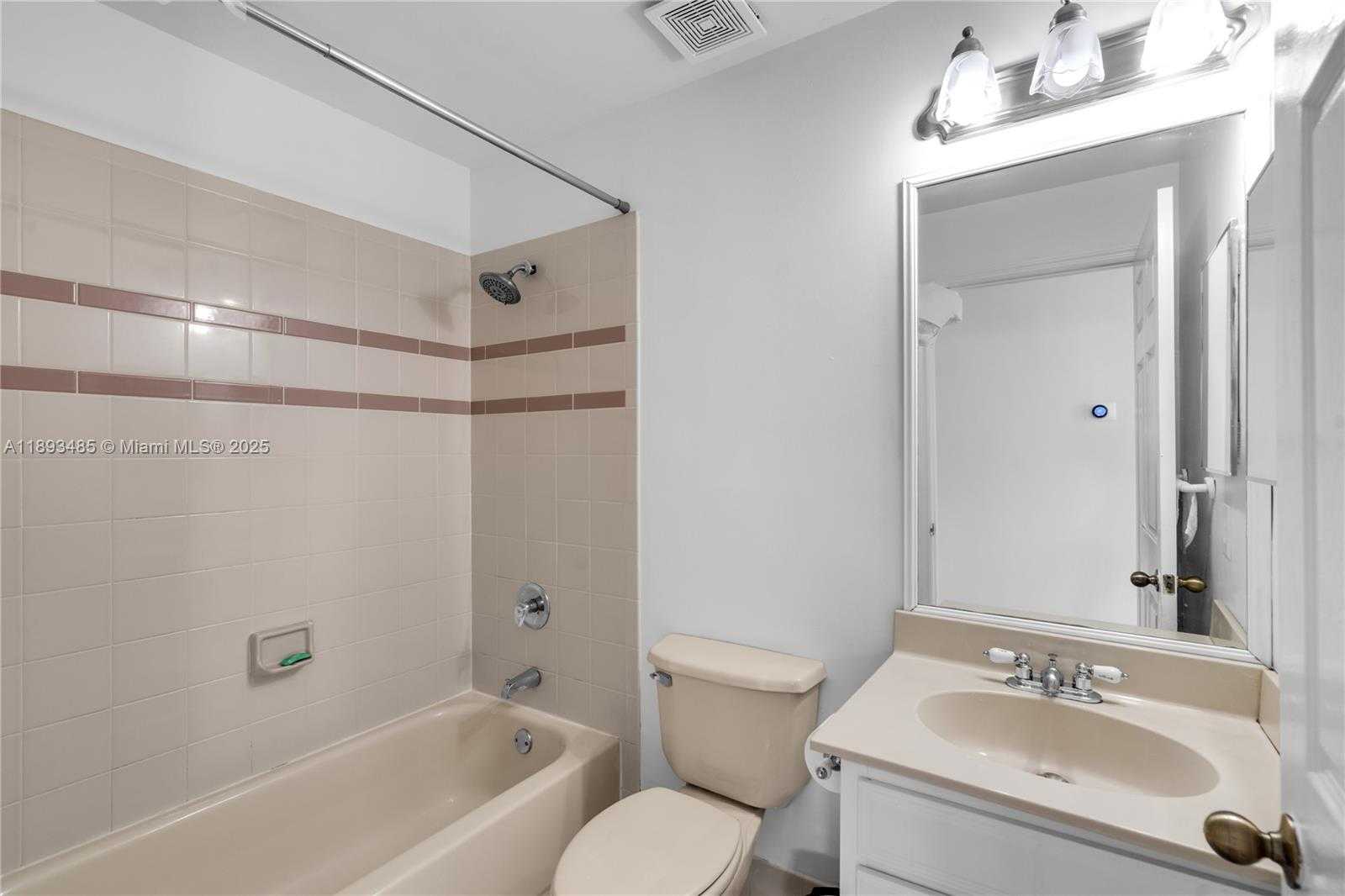 Small Image of 10470 SOUTH WEST 16TH ST, Pembroke Pines Number 28