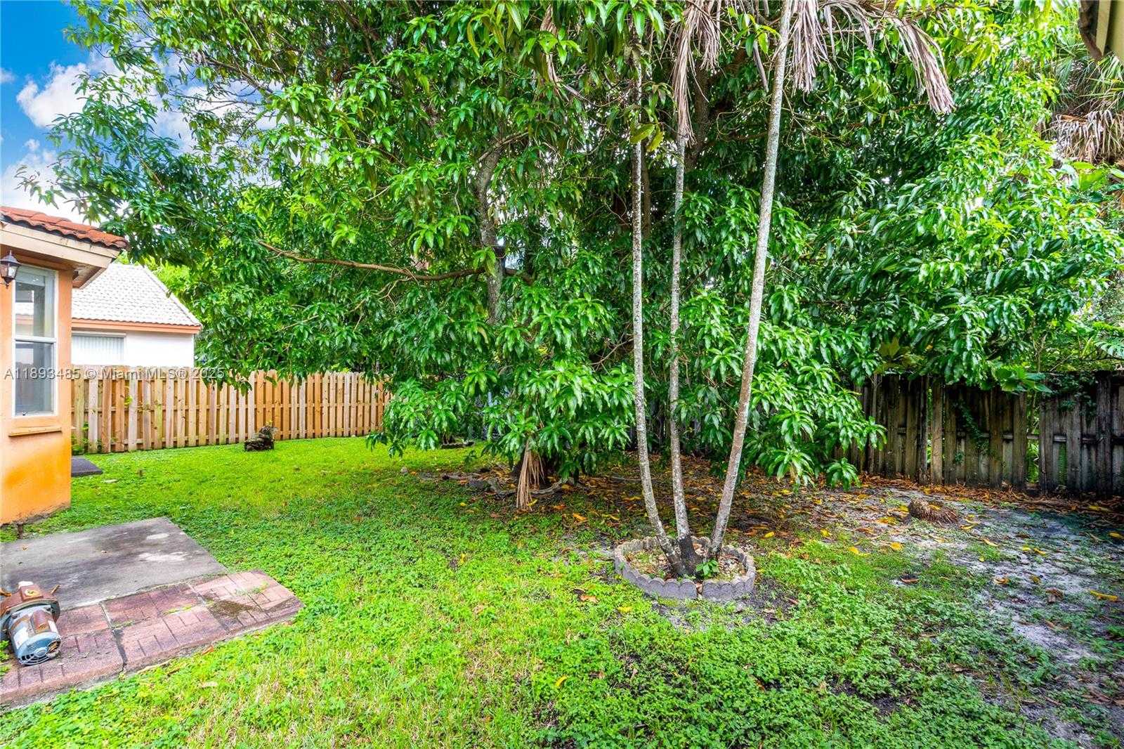 Small Image of 10470 SOUTH WEST 16TH ST, Pembroke Pines Number 32