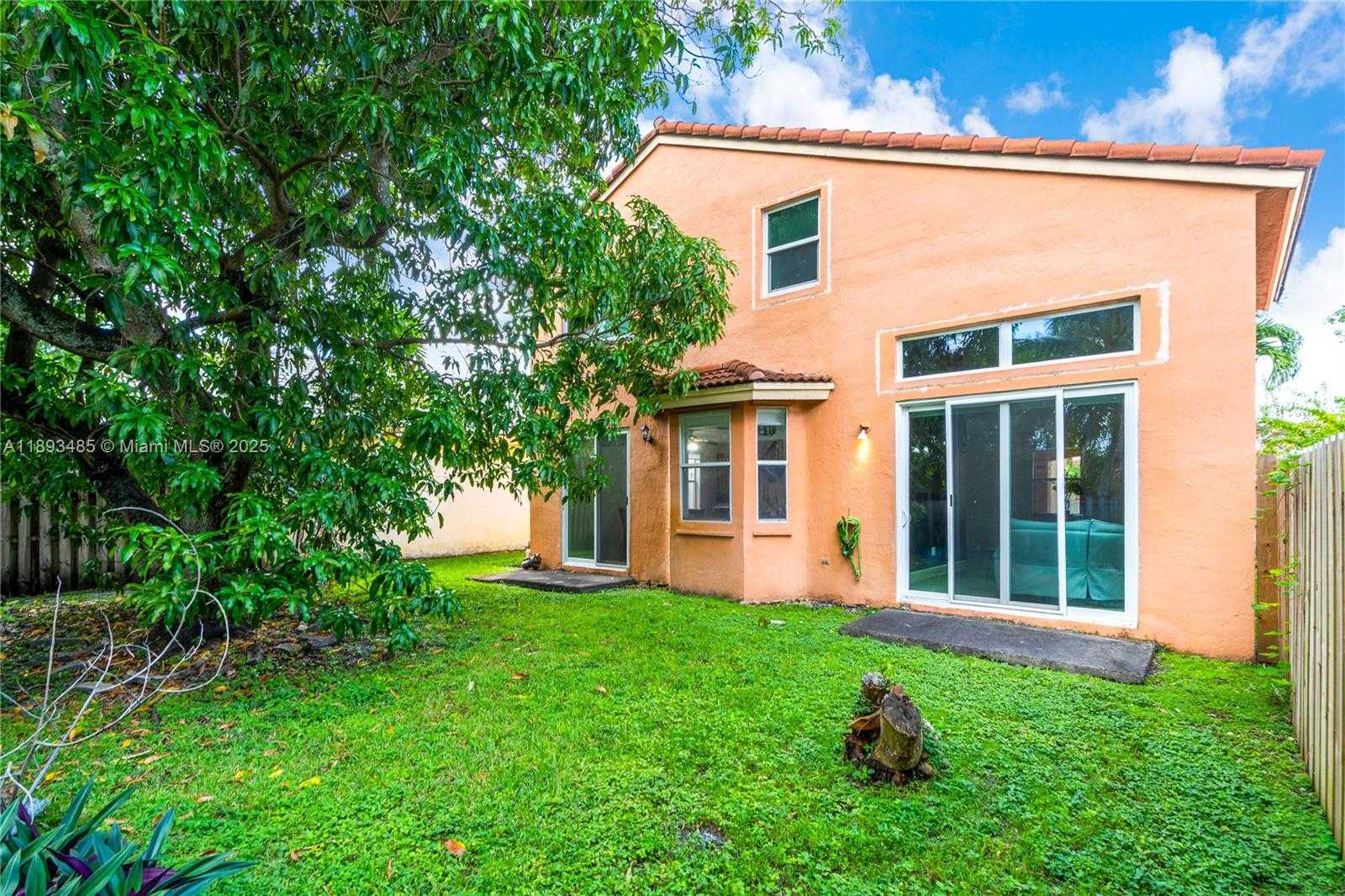 Small Image of 10470 SOUTH WEST 16TH ST, Pembroke Pines Number 33