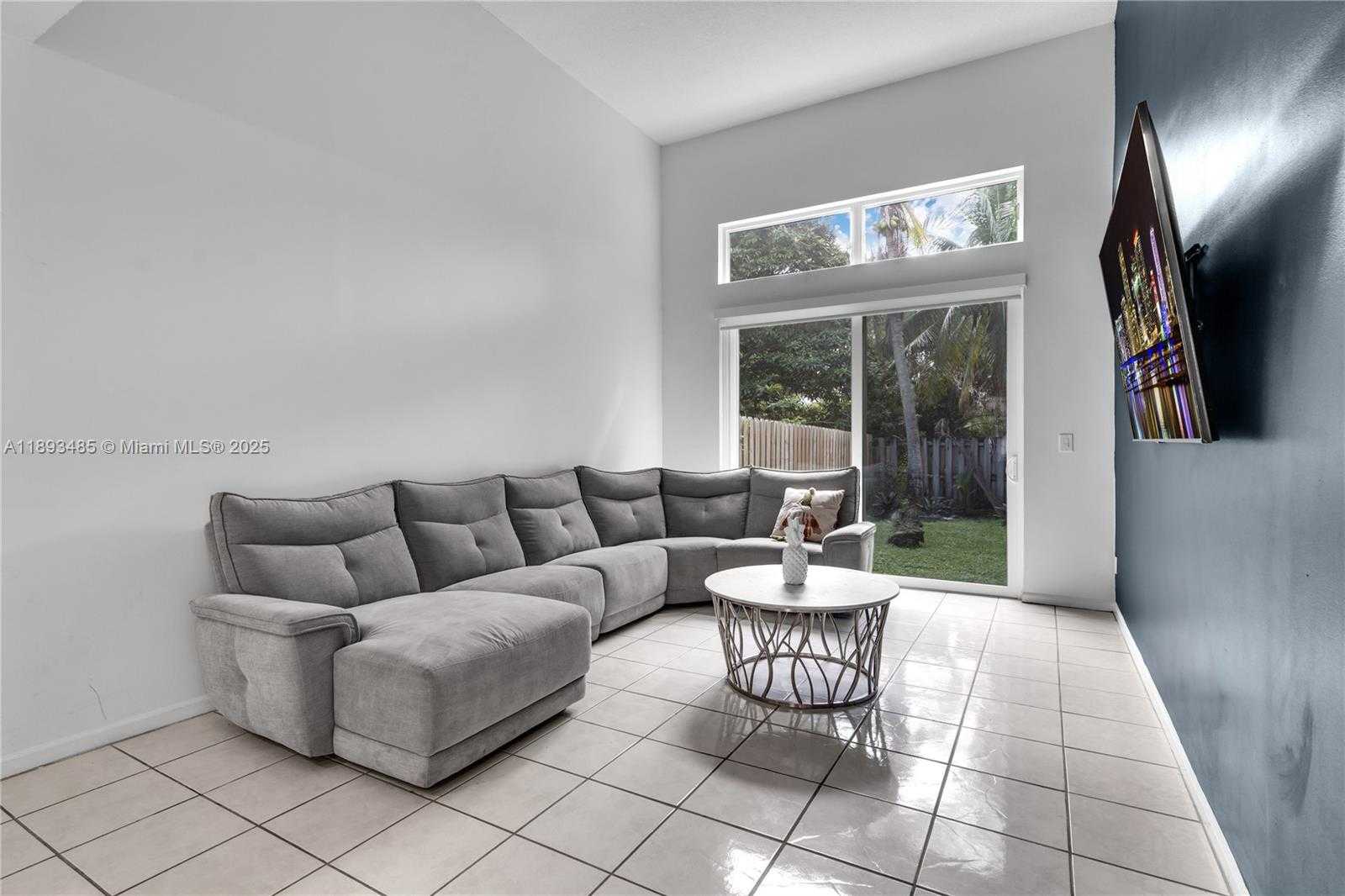 Small Image of 10470 SOUTH WEST 16TH ST, Pembroke Pines Number 7