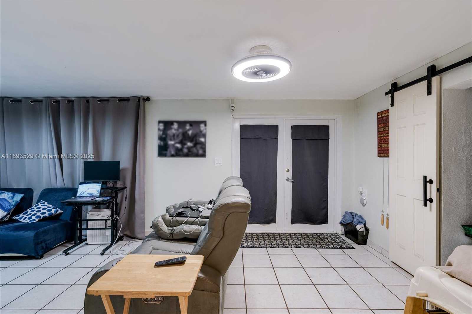 Small Image of 940 EAST 21ST ST, Hialeah Number 16