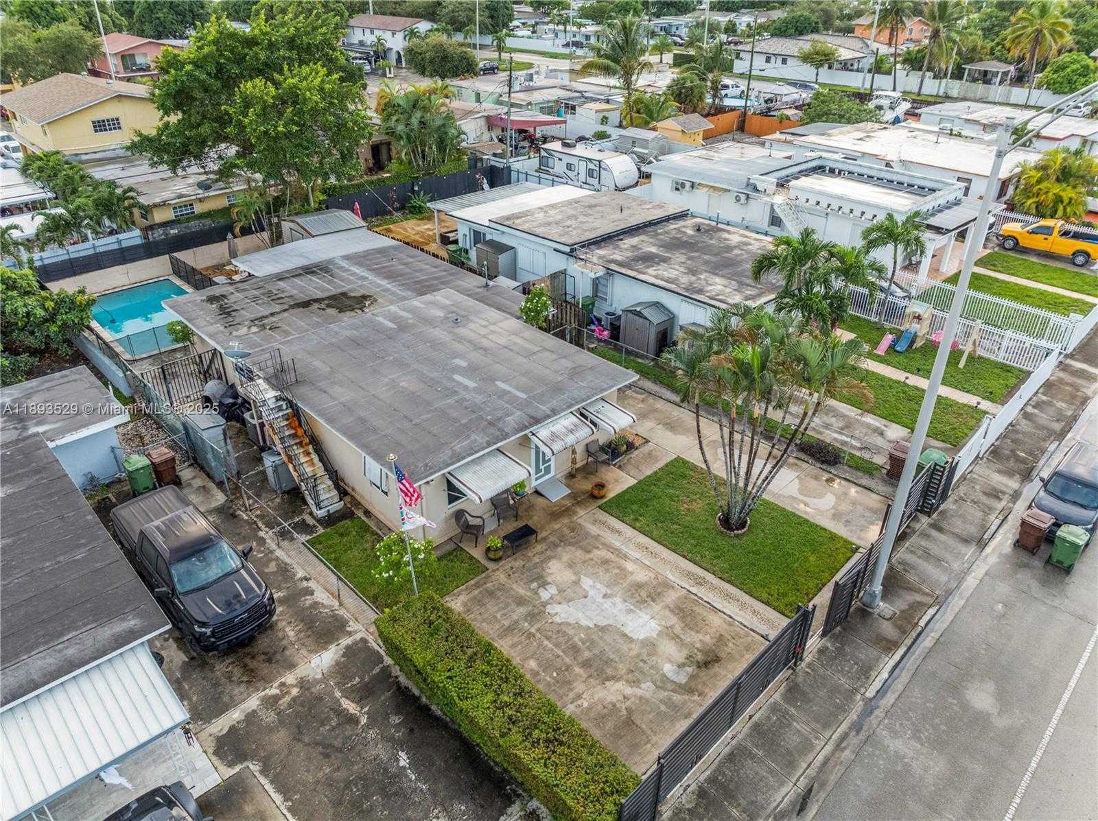 Small Image of 940 EAST 21ST ST, Hialeah Number 22