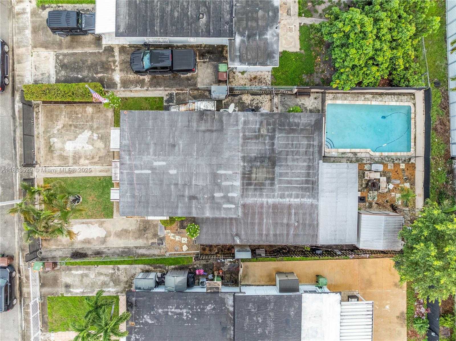 Small Image of 940 EAST 21ST ST, Hialeah Number 25