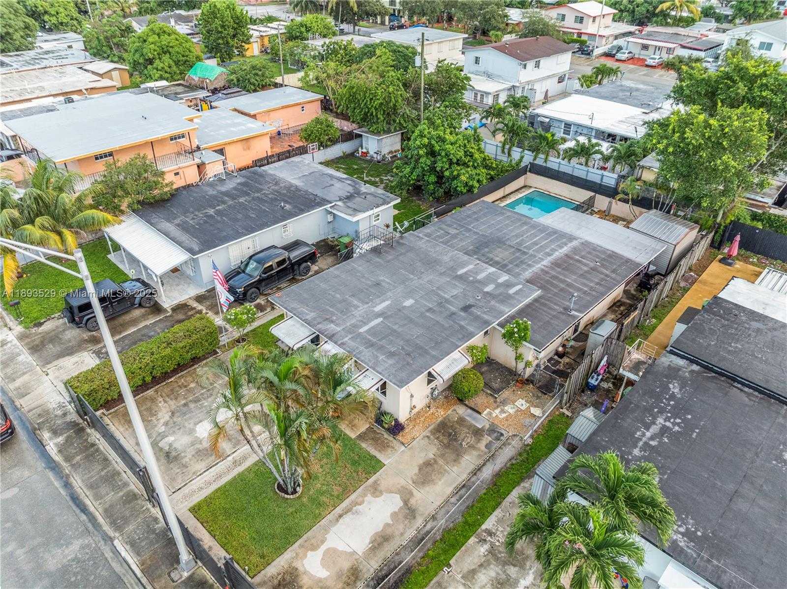 Small Image of 940 EAST 21ST ST, Hialeah Number 26