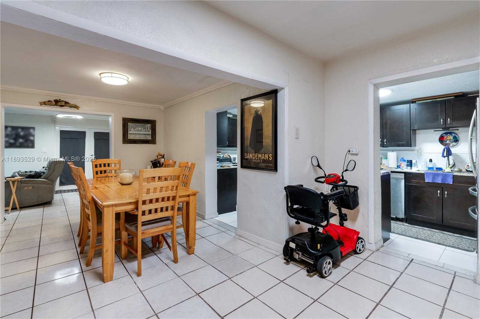 Small Image of 940 EAST 21ST ST, Hialeah Number 9