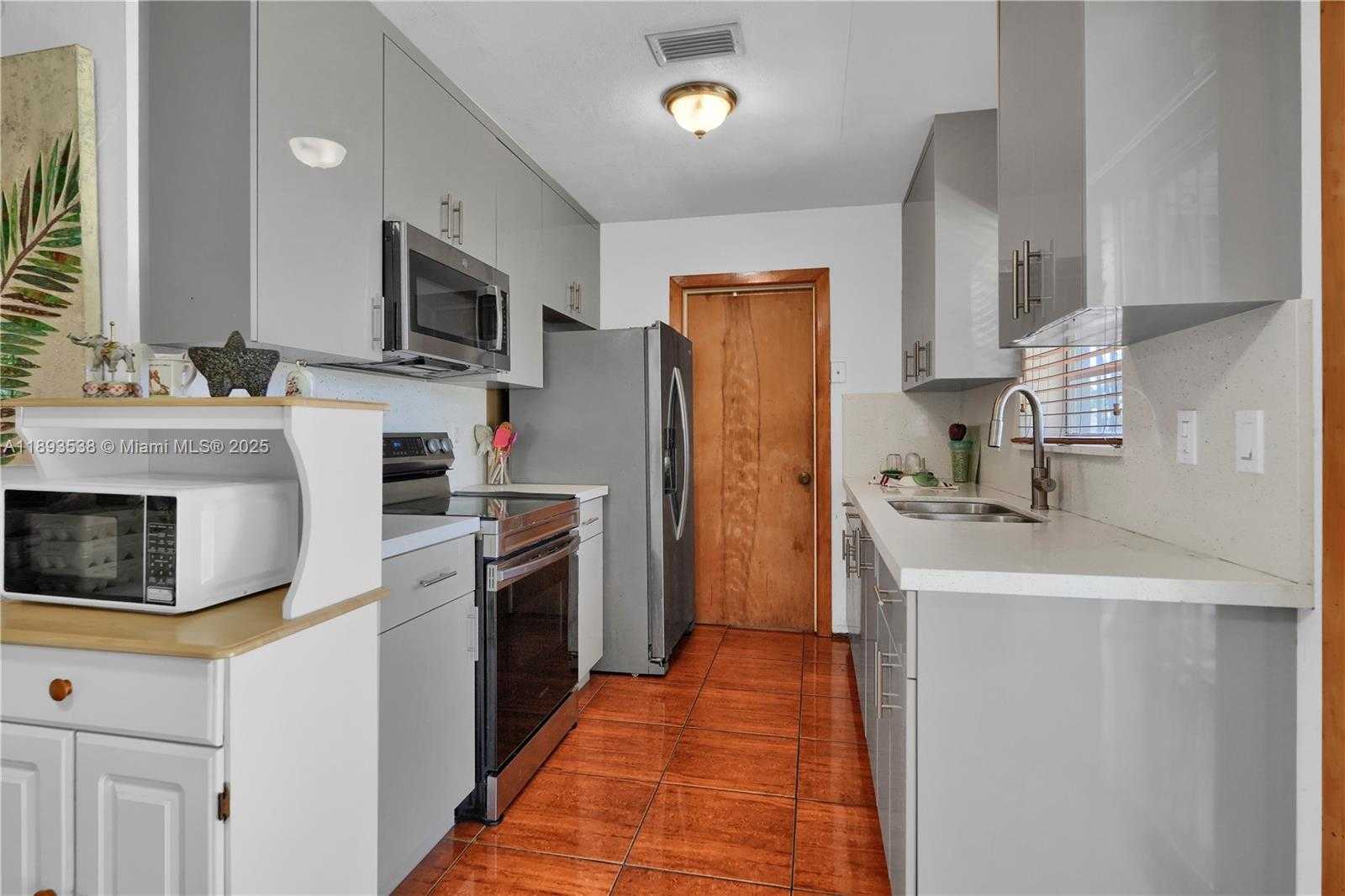 Small Image of 25300 SOUTH WEST 127TH AVE, Homestead Number 31