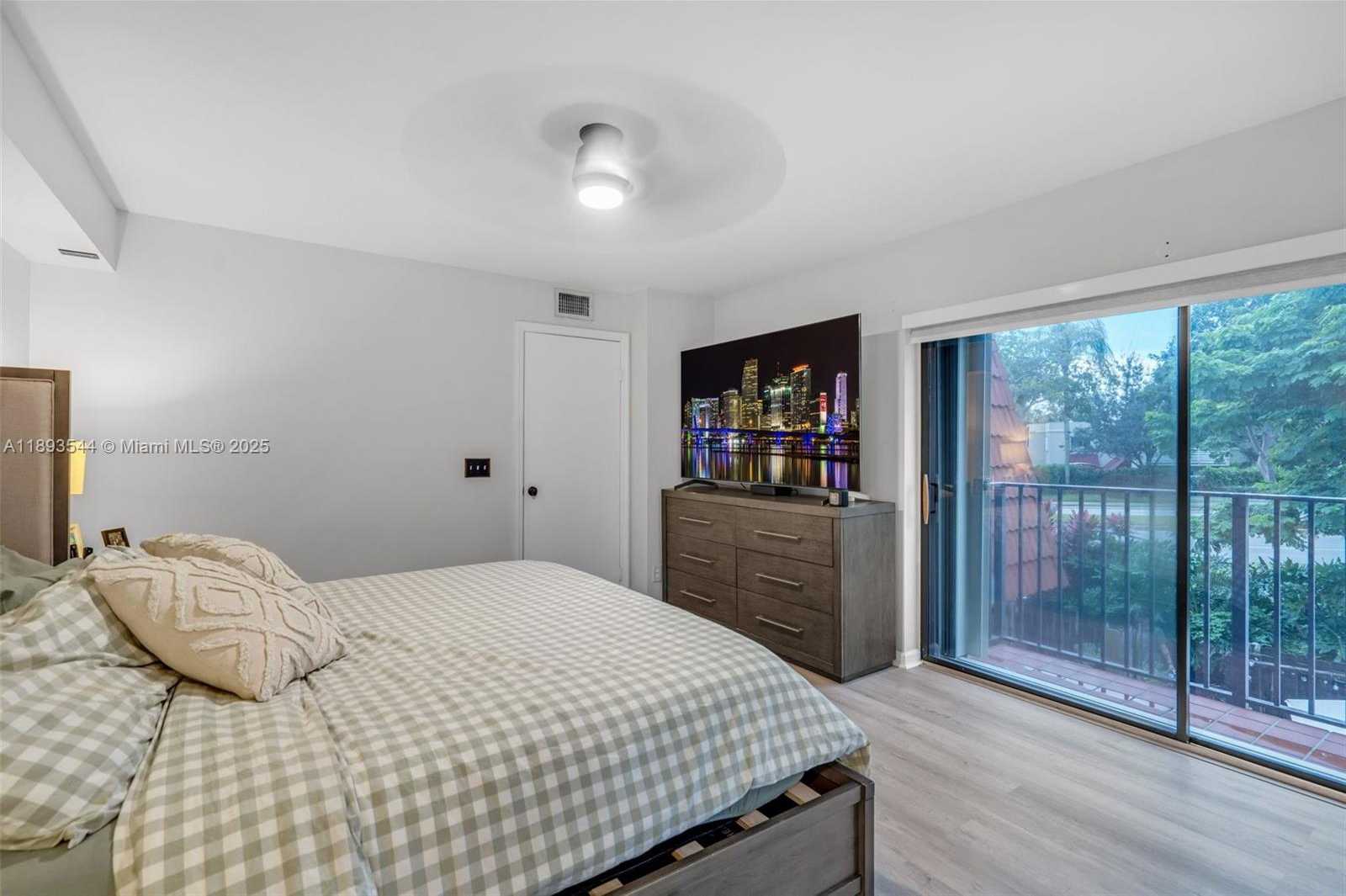 Small Image of 9849 NORTH WEST 6TH CT, Plantation Number 13