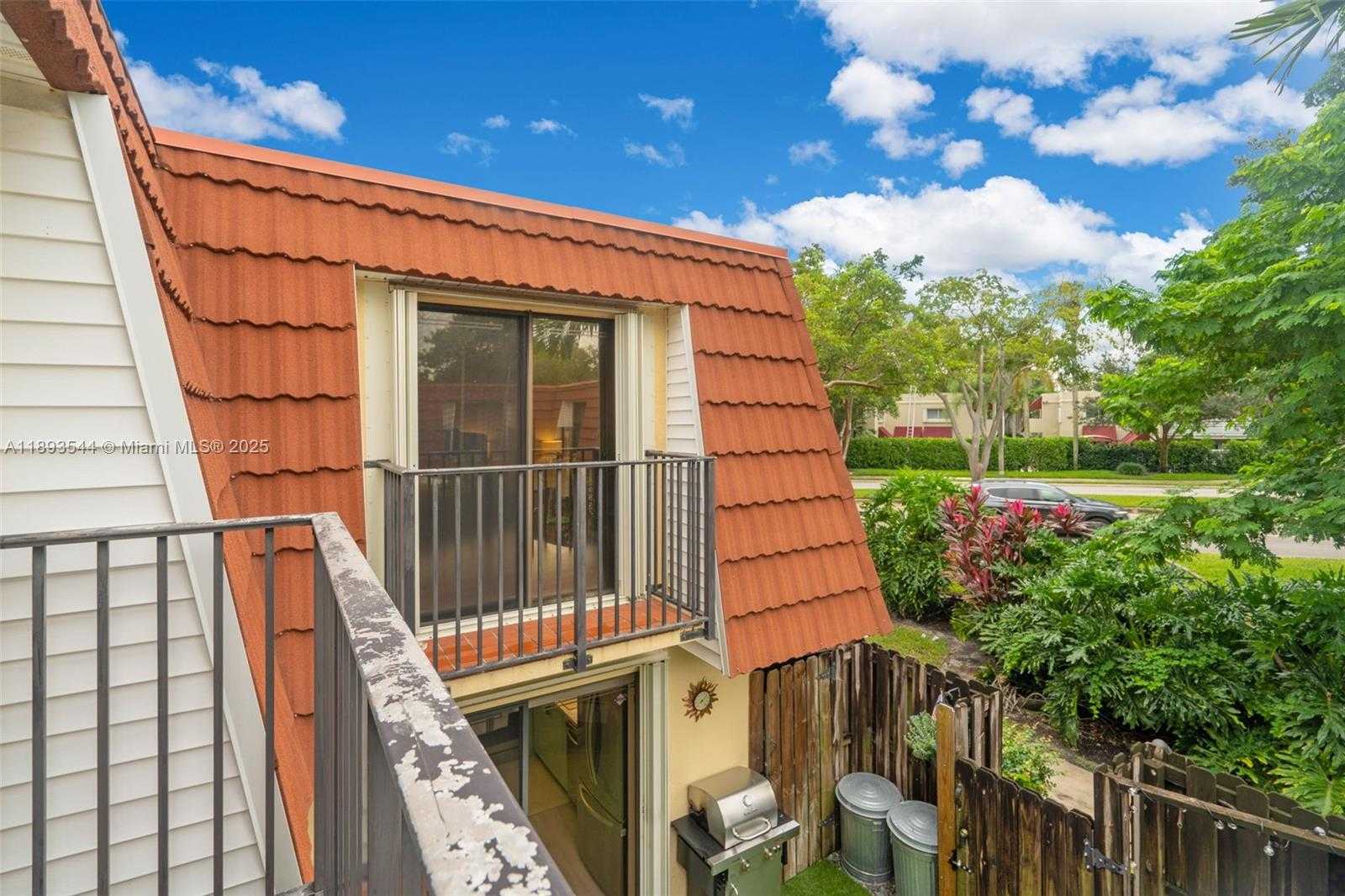 Small Image of 9849 NORTH WEST 6TH CT, Plantation Number 24