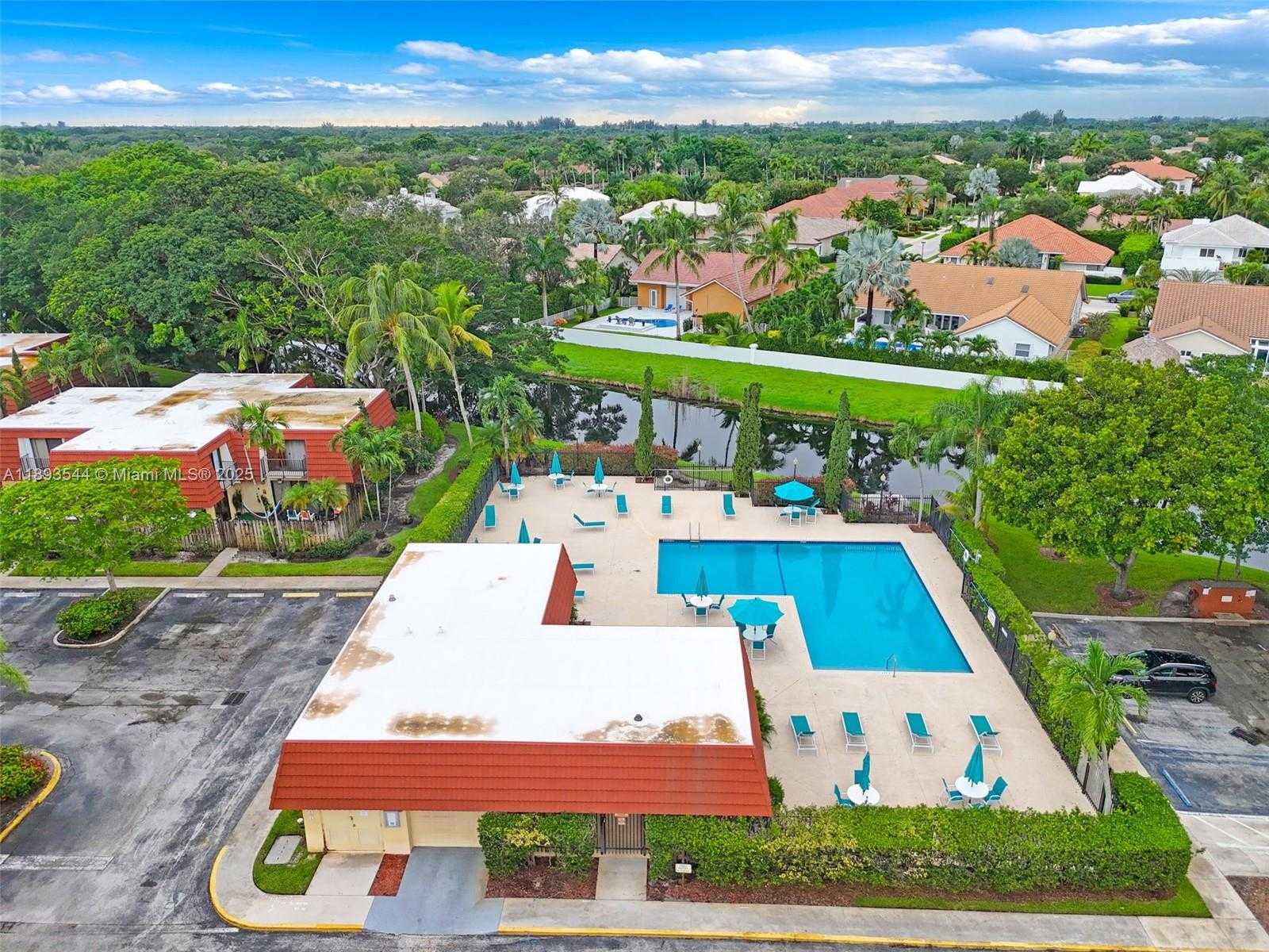 Small Image of 9849 NORTH WEST 6TH CT, Plantation Number 27