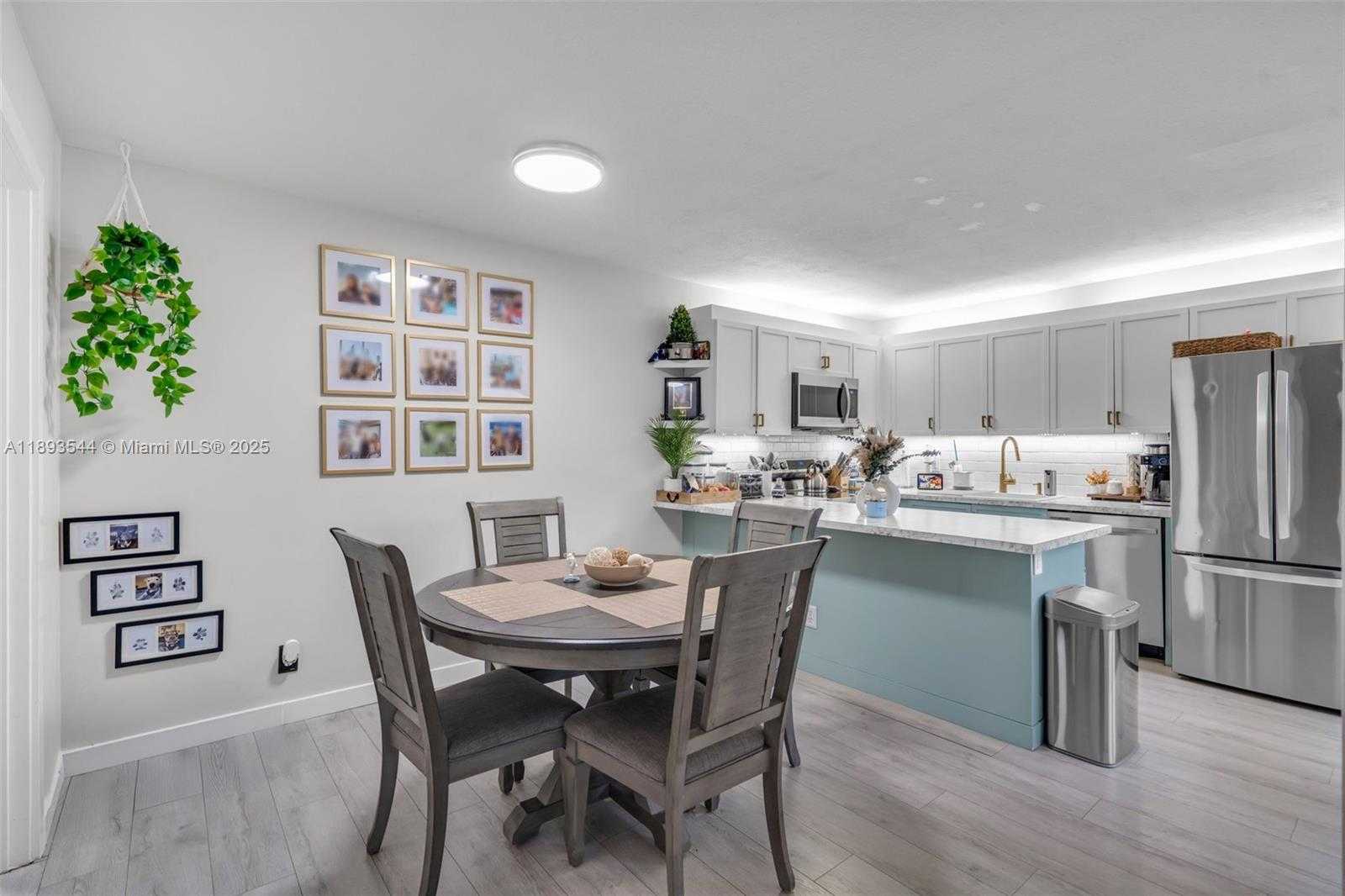 Small Image of 9849 NORTH WEST 6TH CT, Plantation Number 4