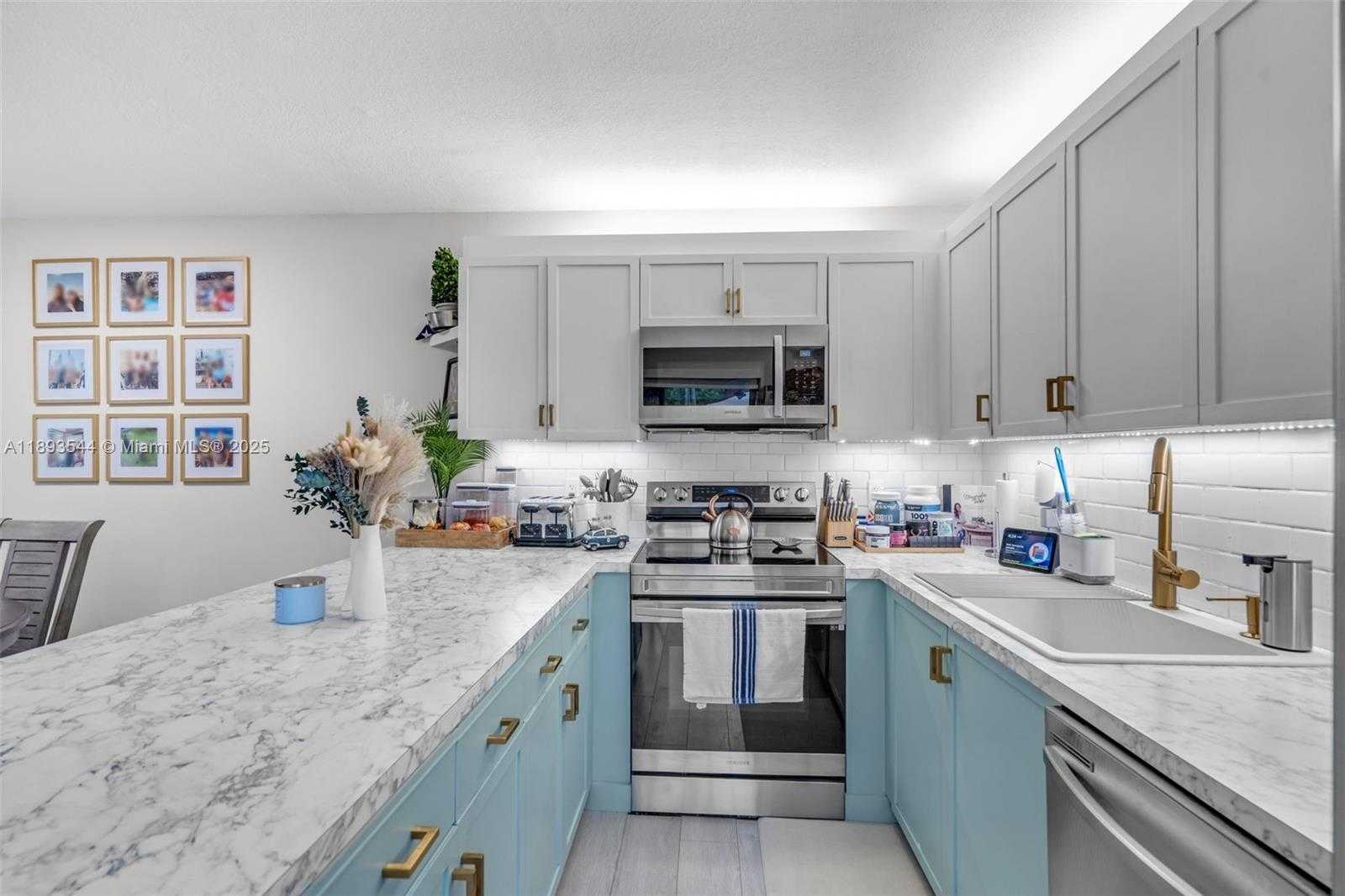 Small Image of 9849 NORTH WEST 6TH CT, Plantation Number 6