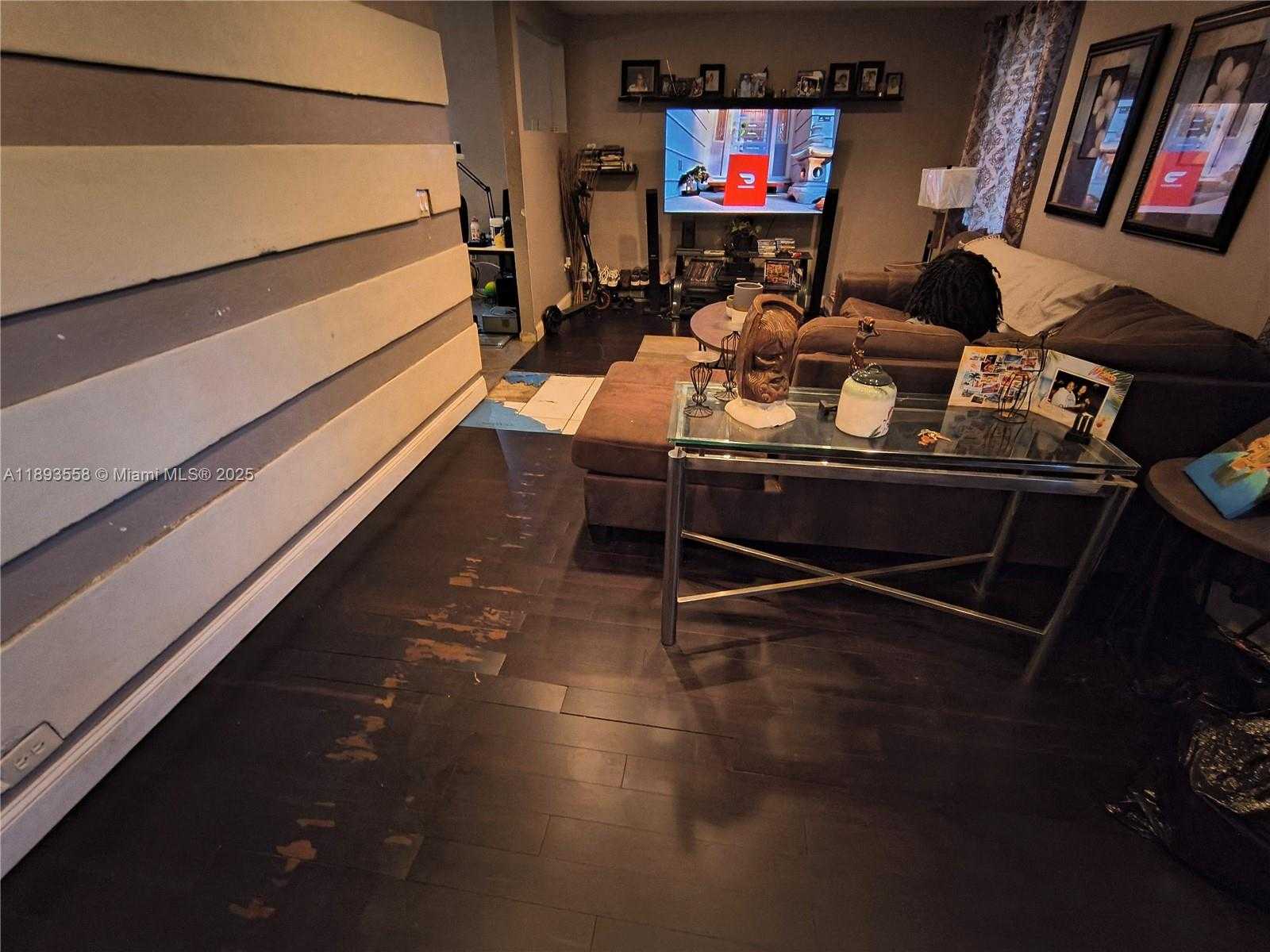 Small Image of 16300 NORTH WEST 19TH AVE, Miami Gardens Number 13