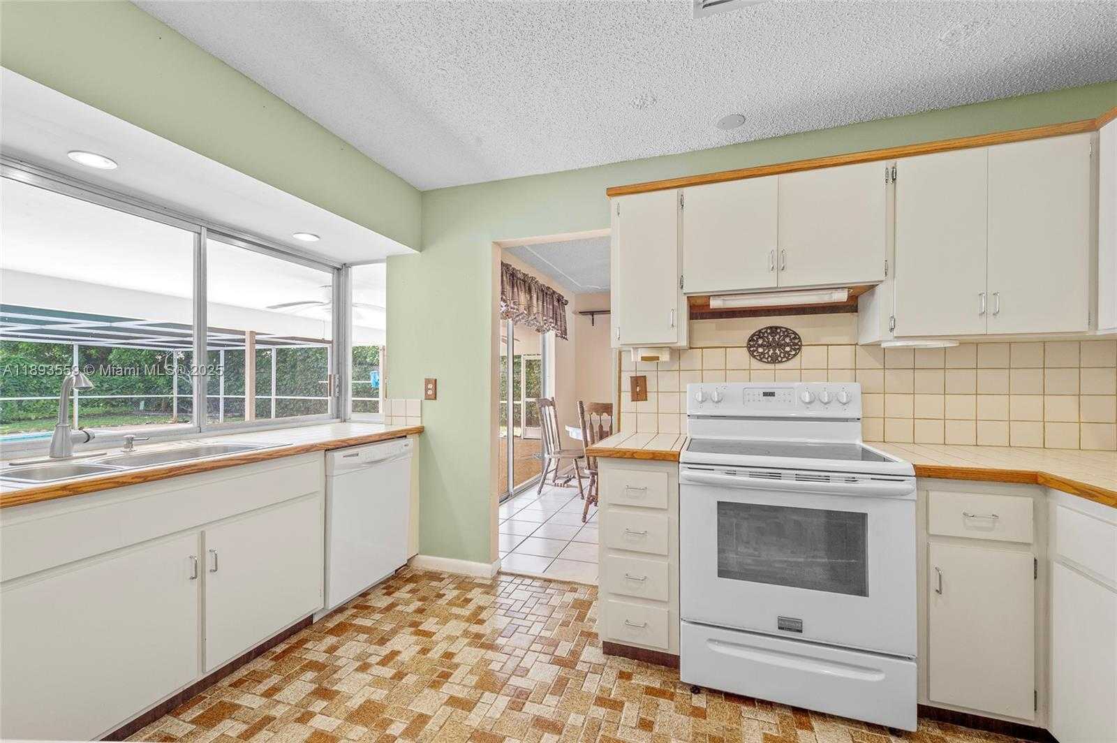 Small Image of 9064 NORTH WEST 23RD PL, Coral Springs Number 12