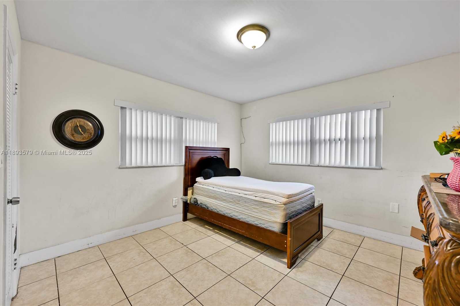 Small Image of 311 NORTH WEST 201ST ST, Miami Gardens Number 15