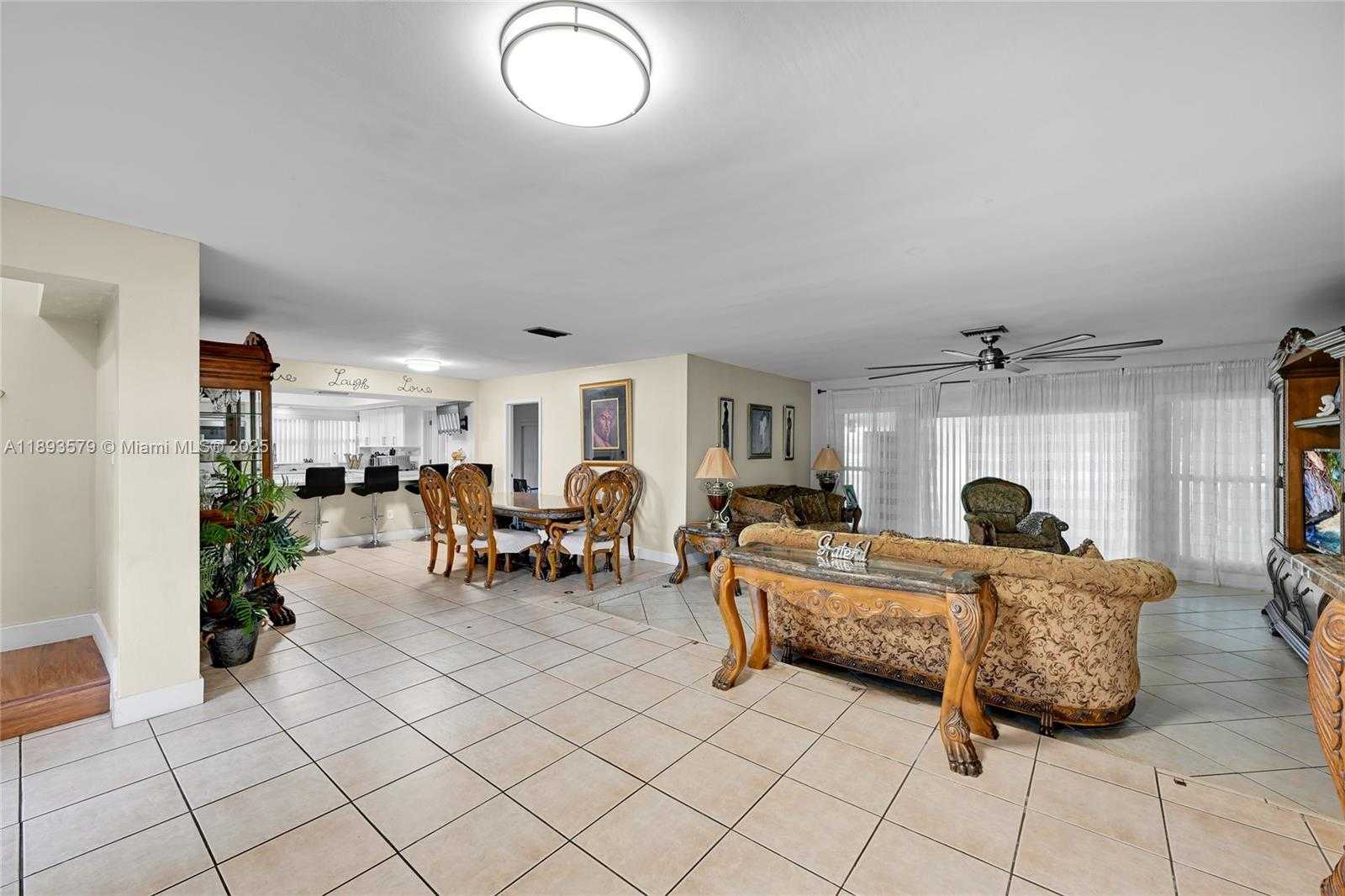 Small Image of 311 NORTH WEST 201ST ST, Miami Gardens Number 3