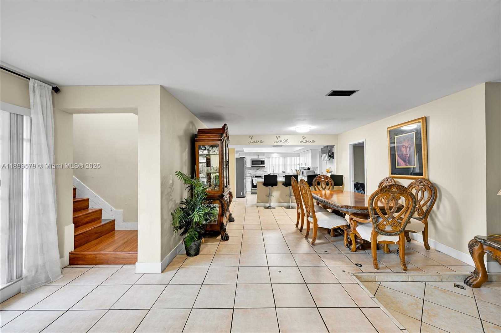 Small Image of 311 NORTH WEST 201ST ST, Miami Gardens Number 4