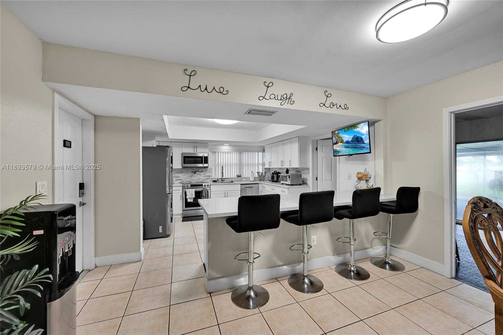 Small Image of 311 NORTH WEST 201ST ST, Miami Gardens Number 7