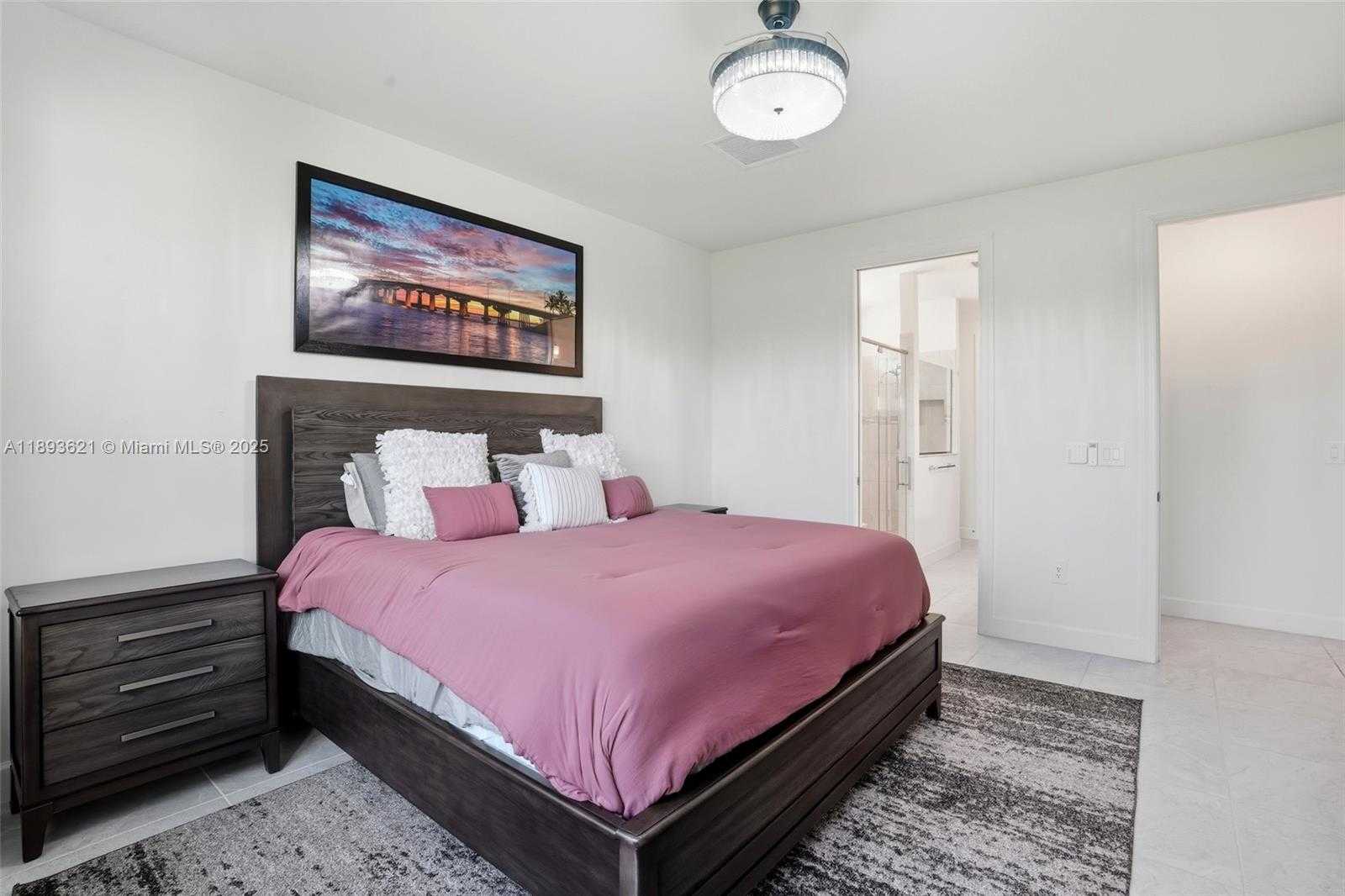 Small Image of 17003 OAKSTEAD DR, Other City - In The State Of Florida Number 18