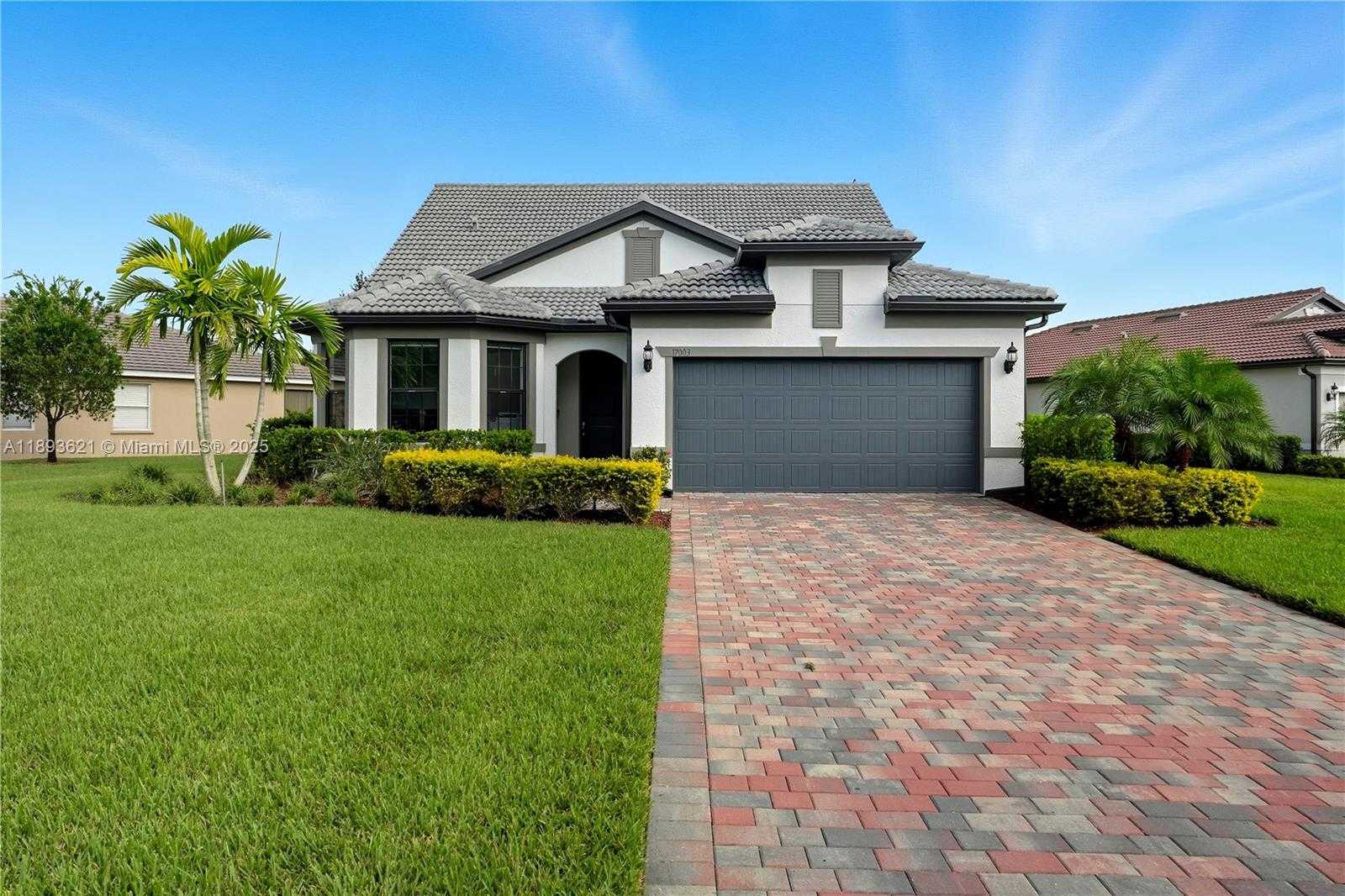 Small Image of 17003 OAKSTEAD DR, Other City - In The State Of Florida Number 2