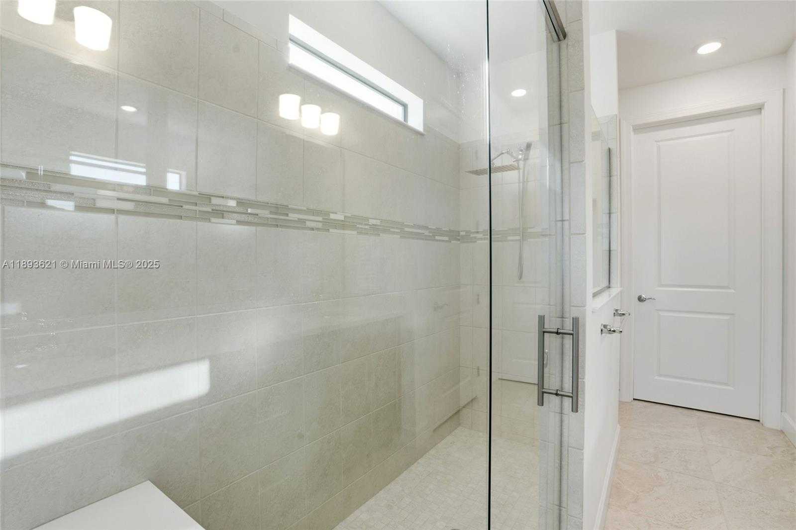 Small Image of 17003 OAKSTEAD DR, Other City - In The State Of Florida Number 20