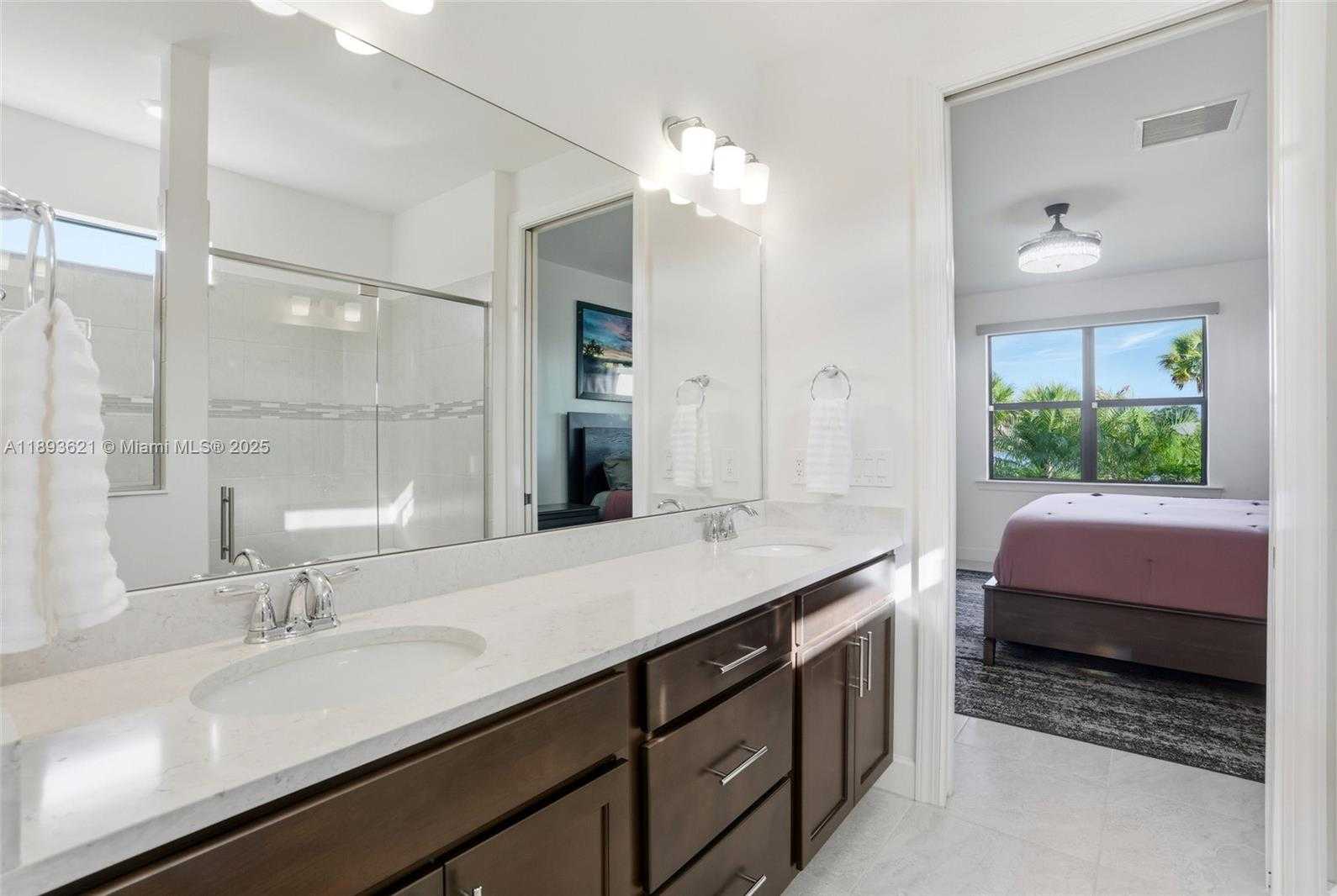 Small Image of 17003 OAKSTEAD DR, Other City - In The State Of Florida Number 21