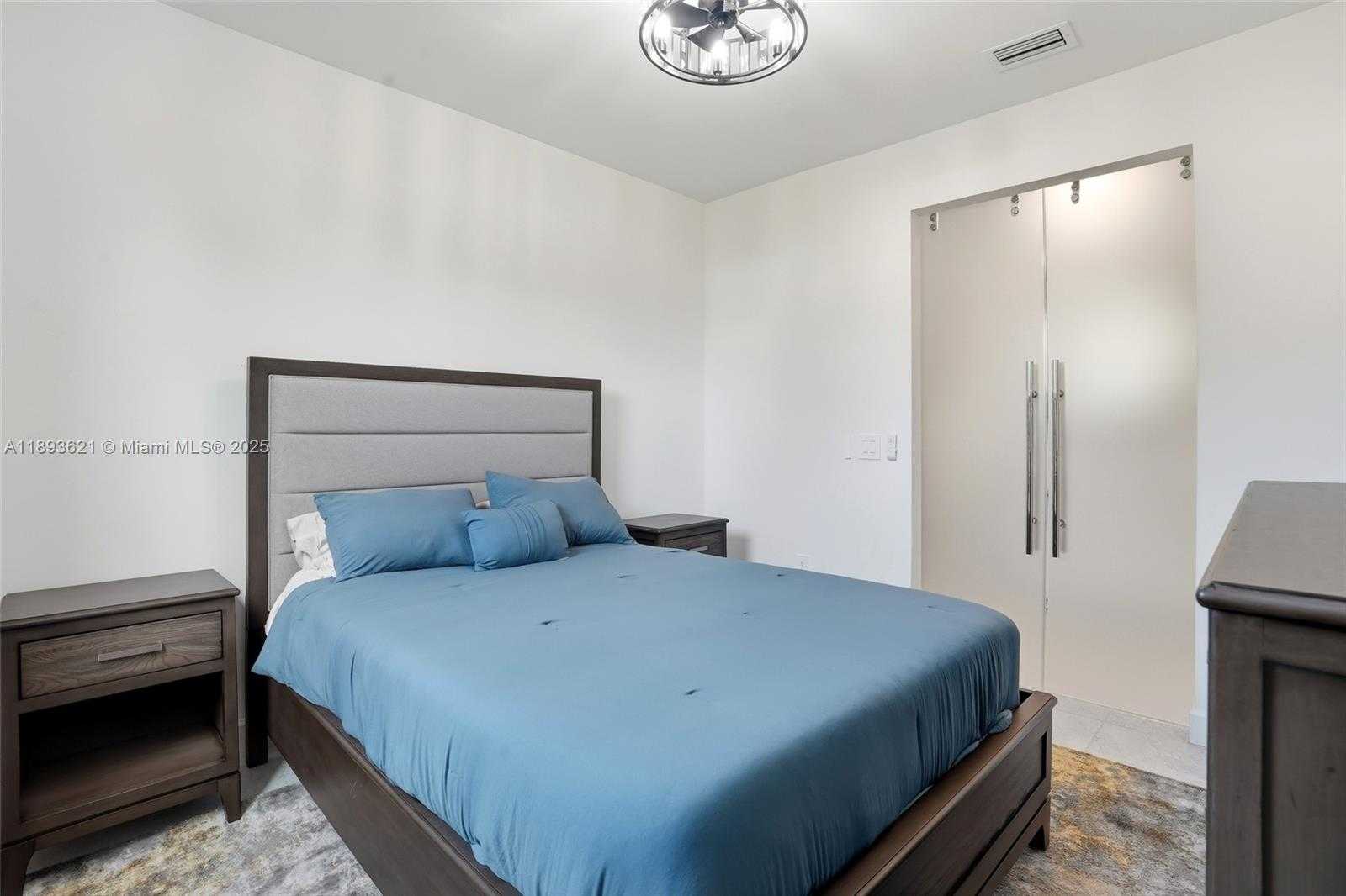 Small Image of 17003 OAKSTEAD DR, Other City - In The State Of Florida Number 23