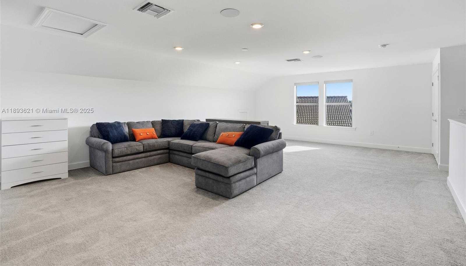 Small Image of 17003 OAKSTEAD DR, Other City - In The State Of Florida Number 25