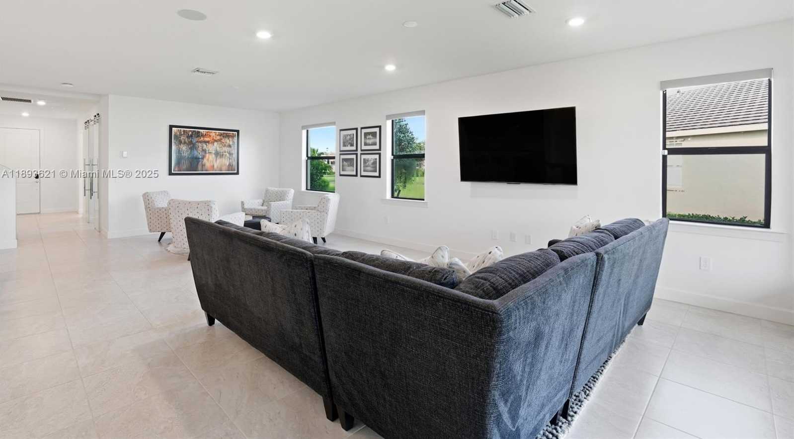 Small Image of 17003 OAKSTEAD DR, Other City - In The State Of Florida Number 9